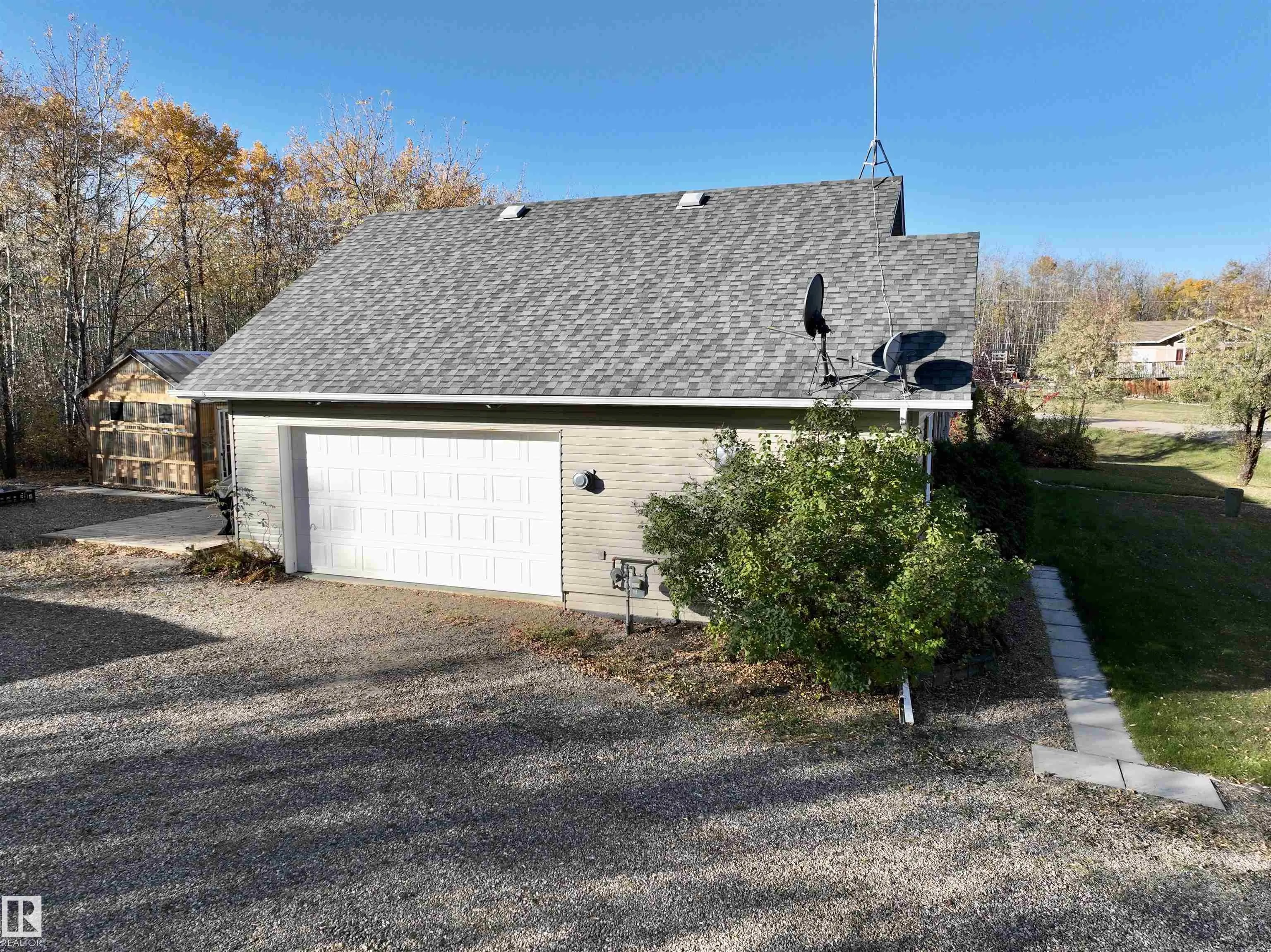 136, 11124 TWP RD 595