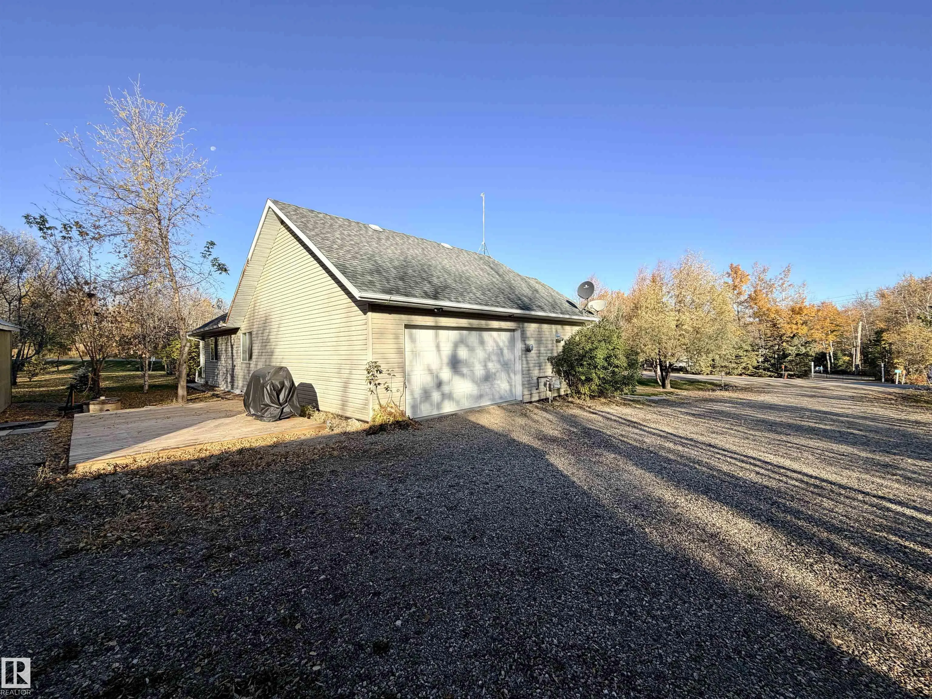 136, 11124 TWP RD 595