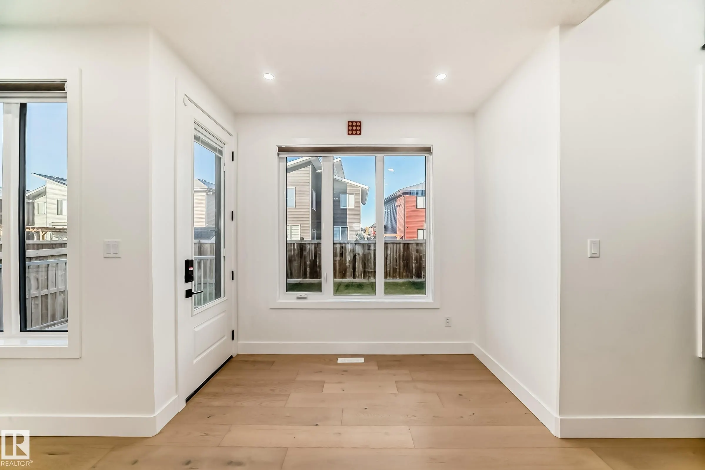 42 Elwyck Gate