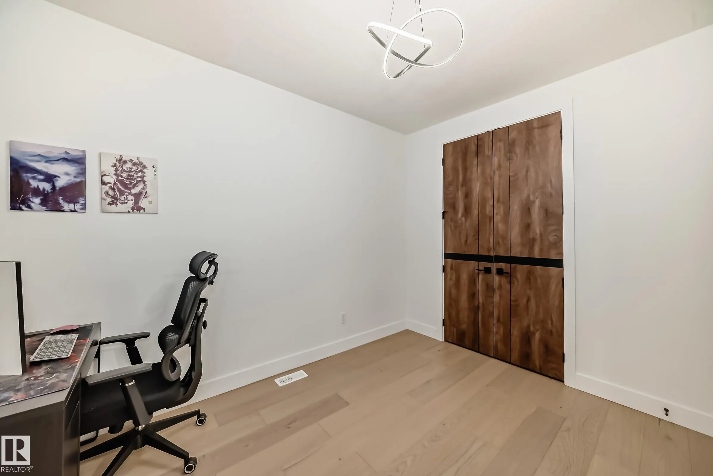 42 Elwyck Gate