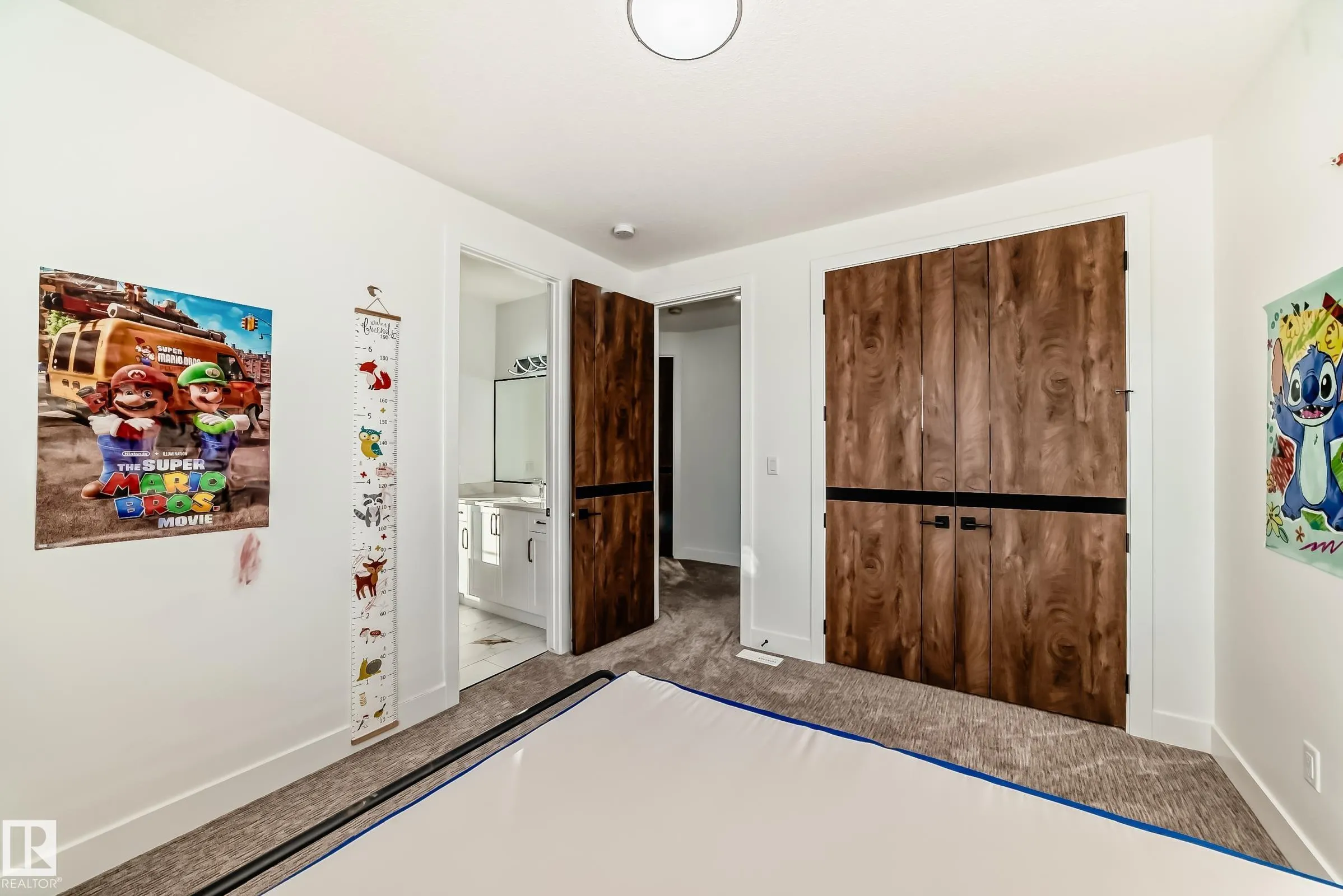 42 Elwyck Gate
