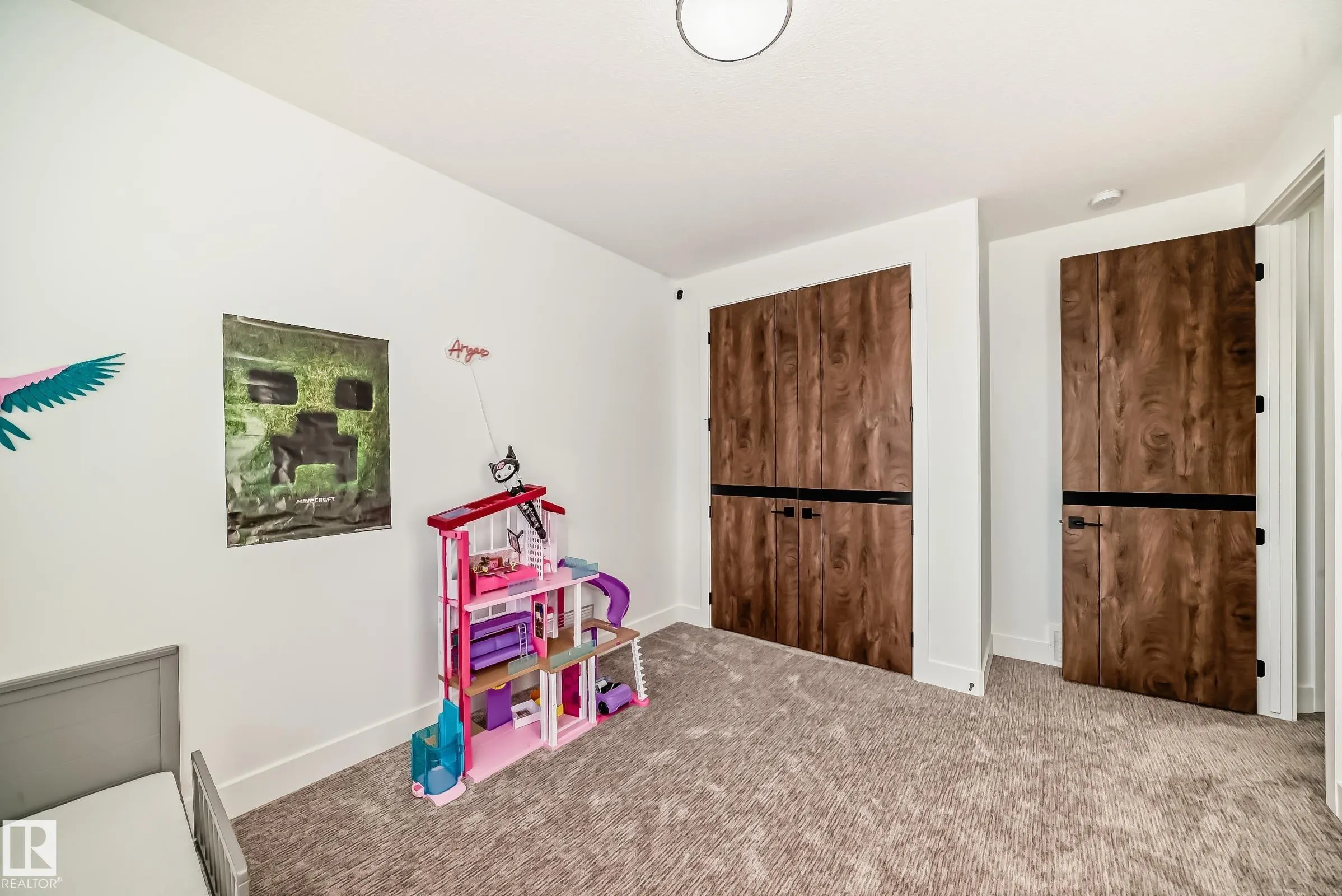 42 Elwyck Gate