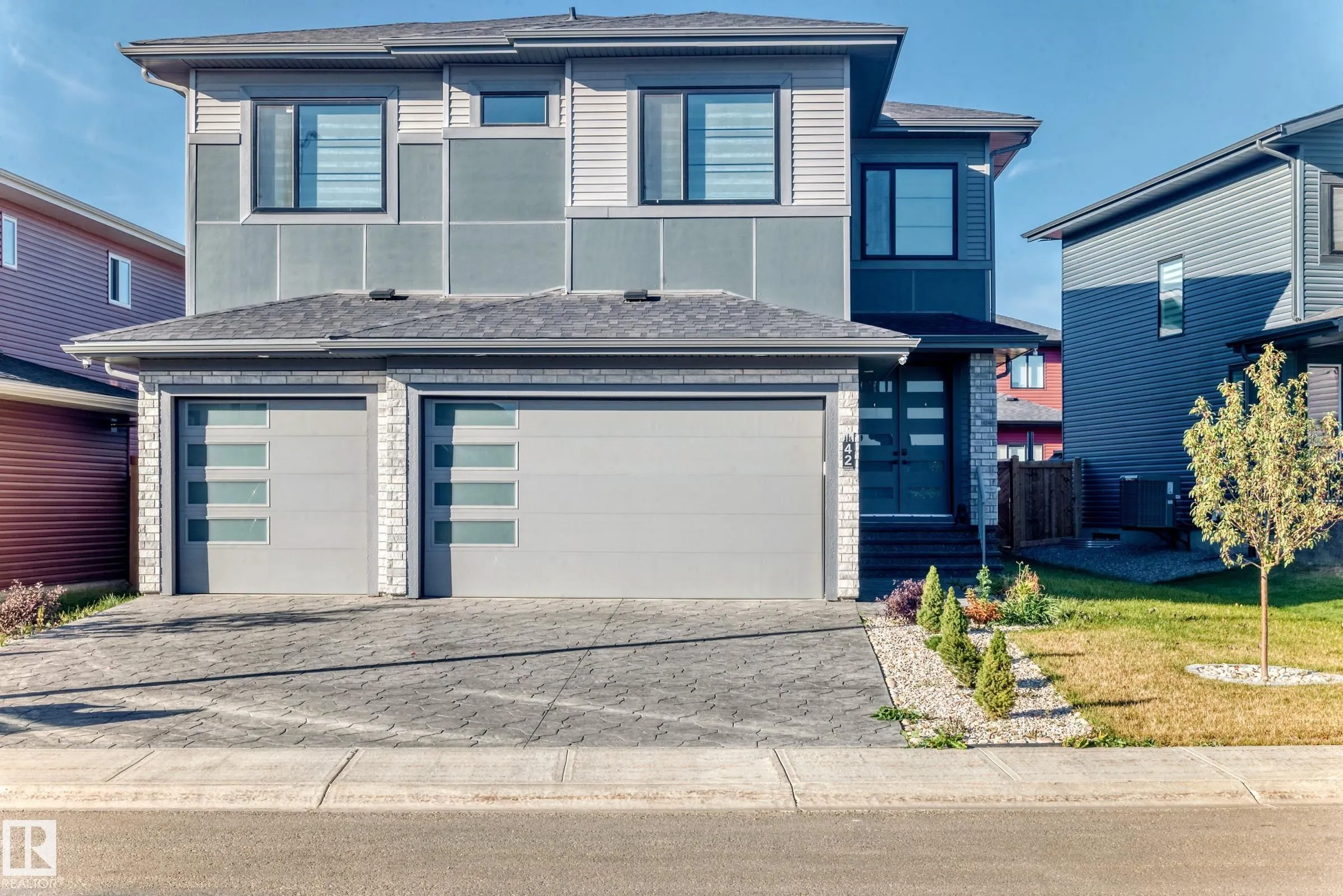 42 Elwyck Gate