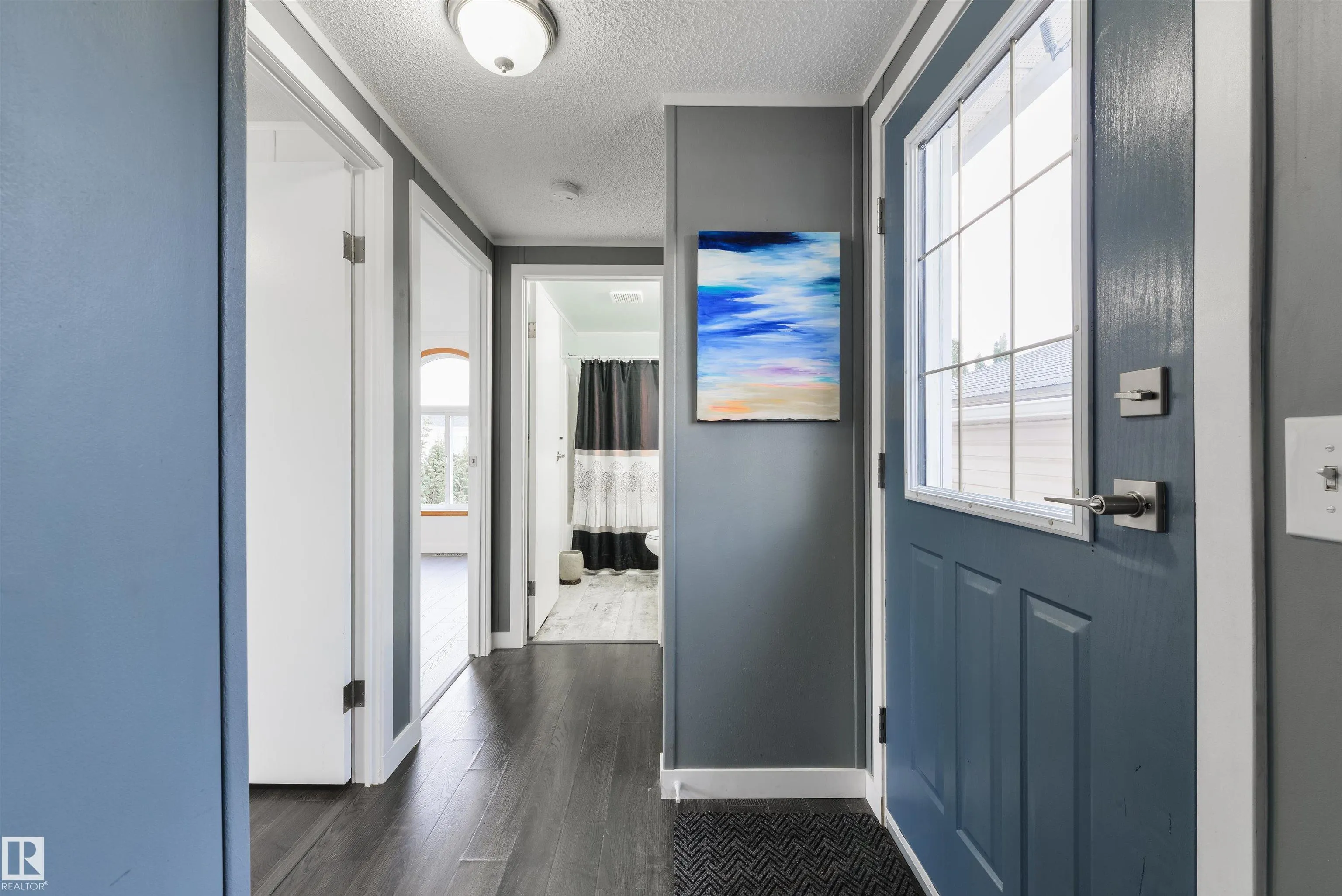 2809 Lakeside Cres