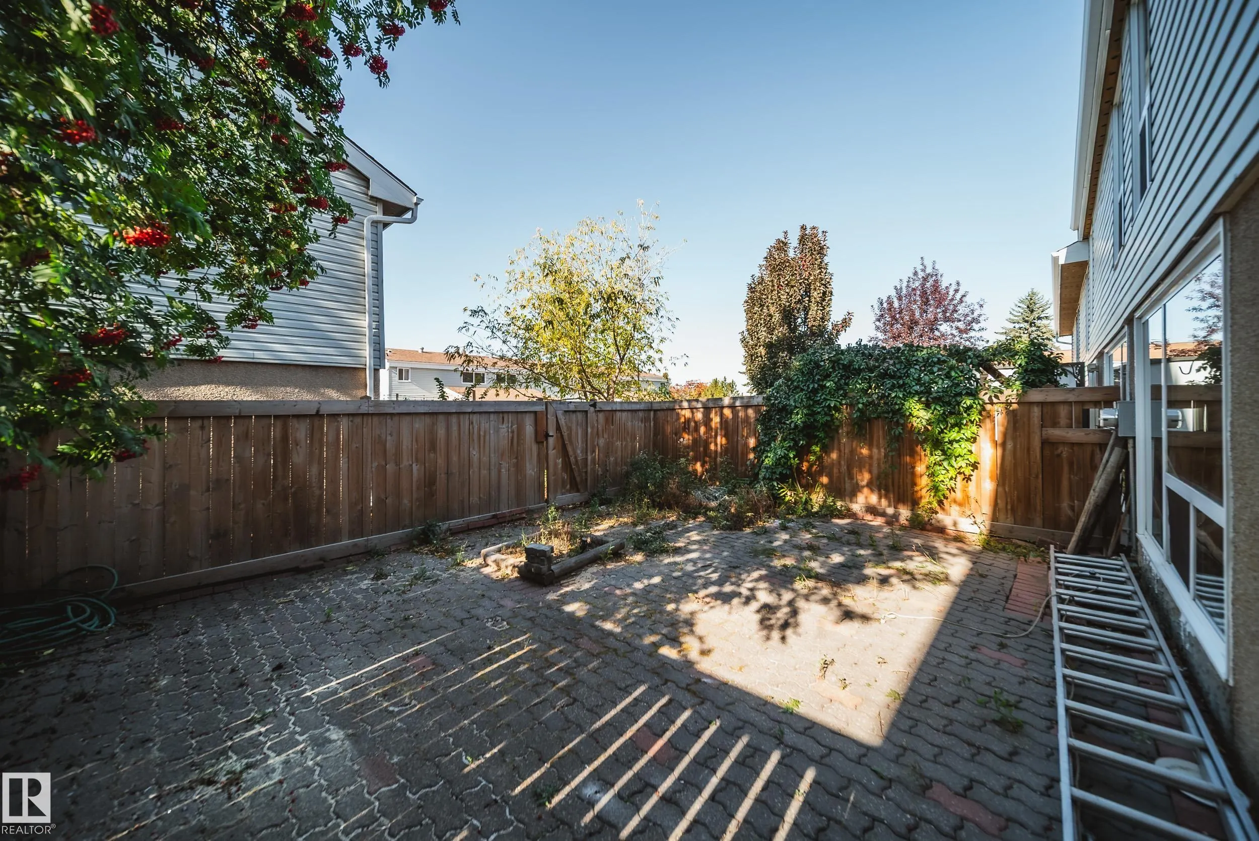 191 GRANDIN Village