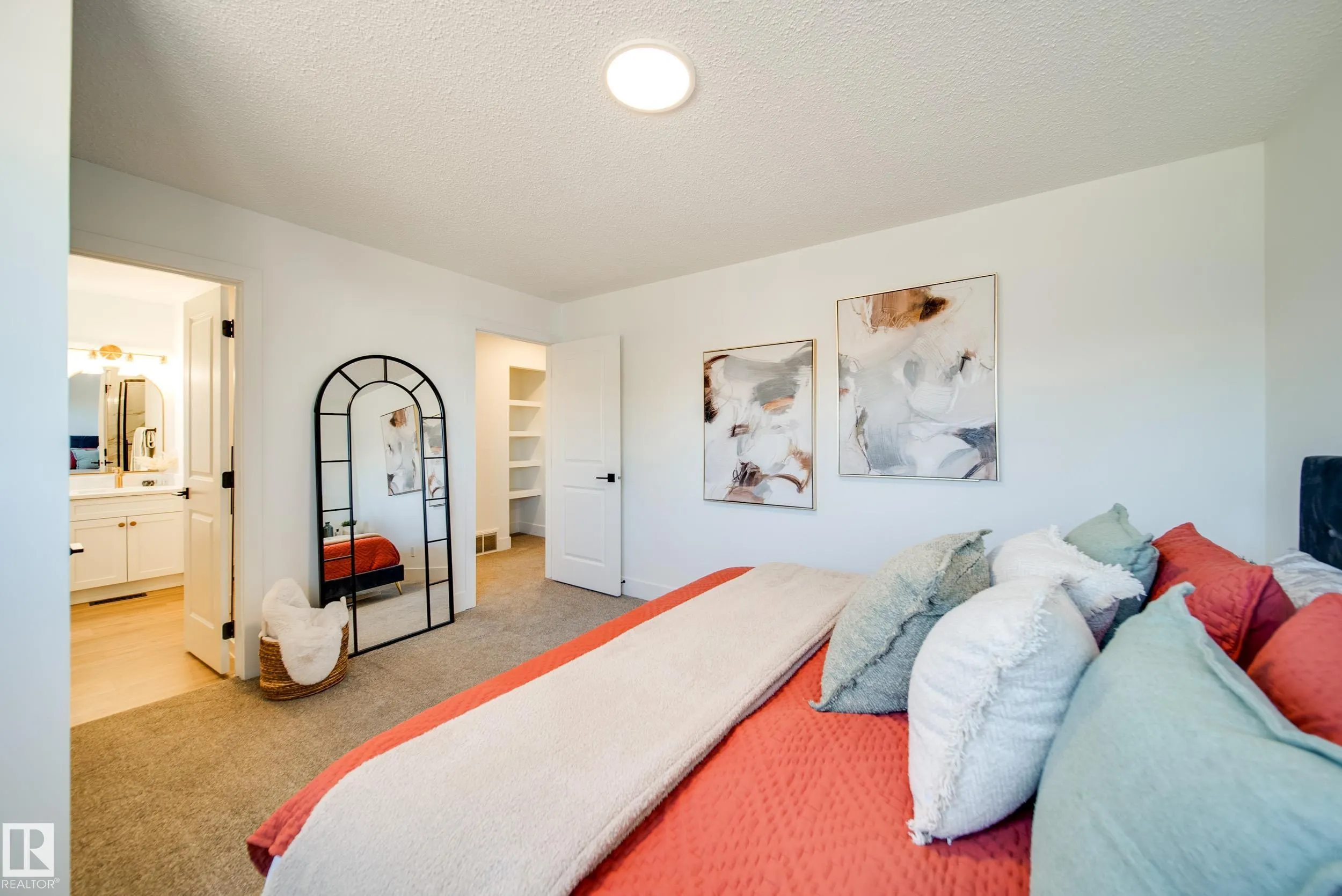 191 GRANDIN Village