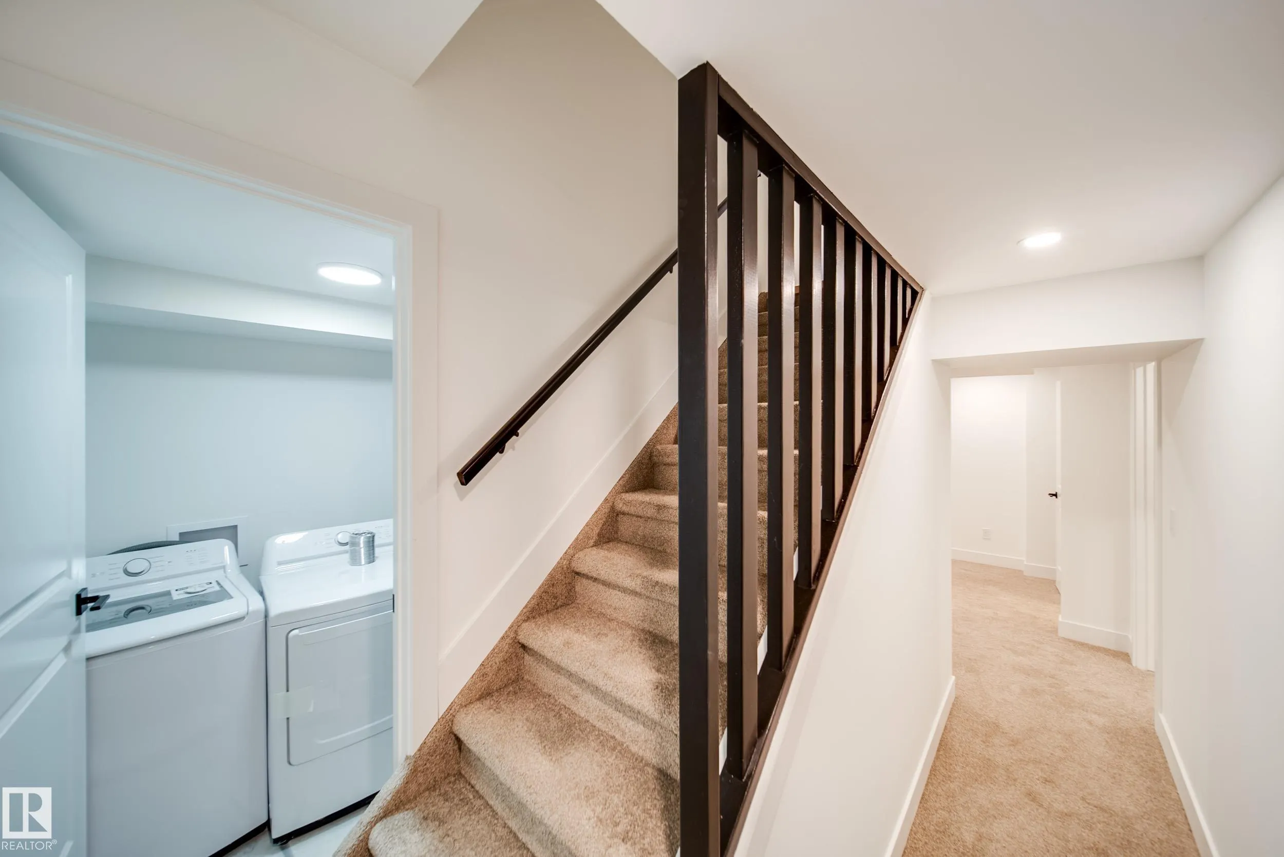 191 GRANDIN Village