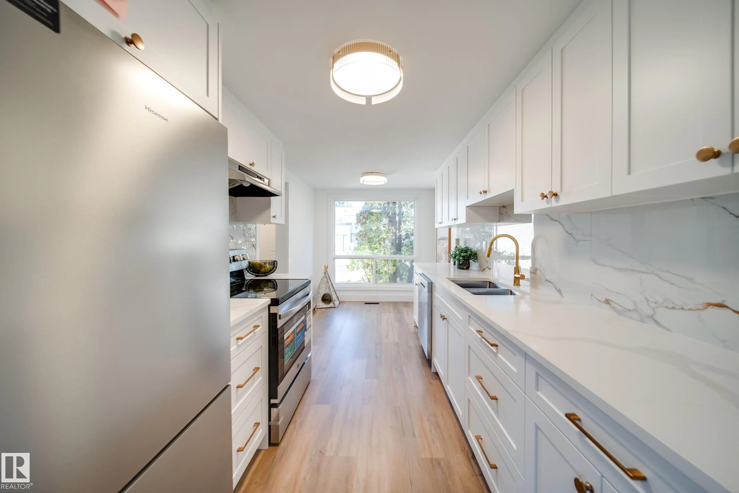 191 GRANDIN Village