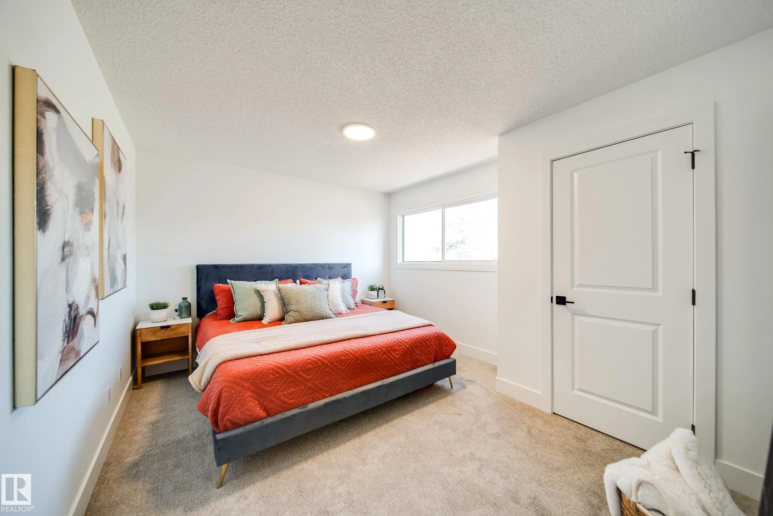 191 GRANDIN Village