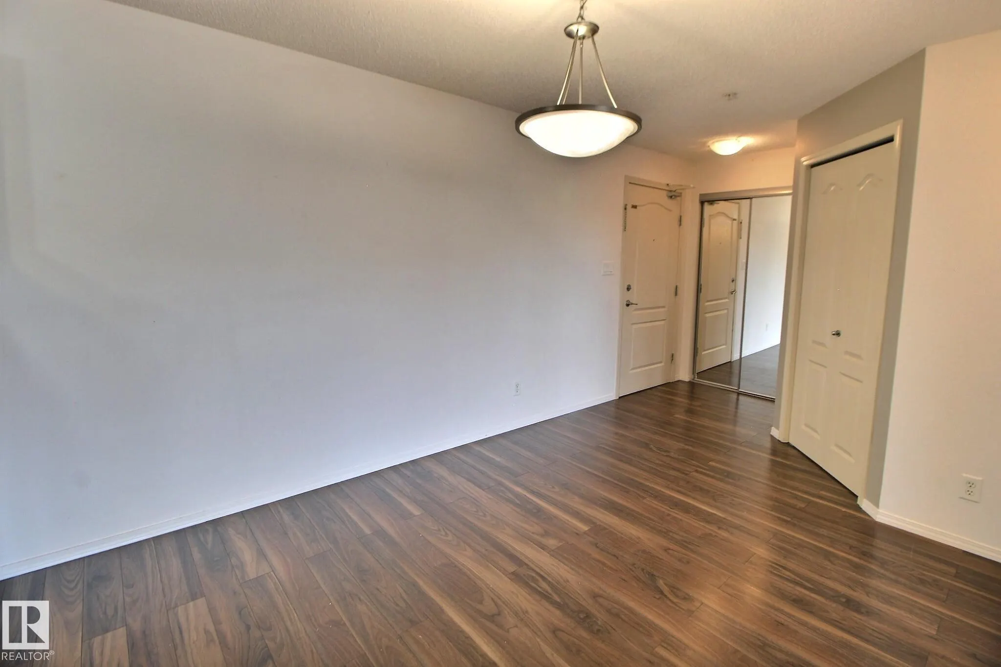 5951 165 Avenue