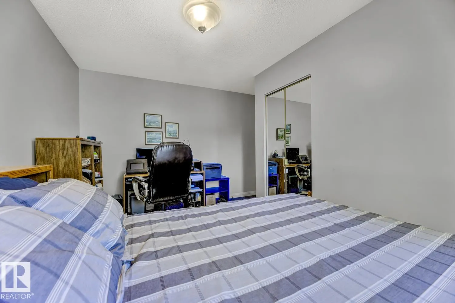 1015 PARKER Drive
