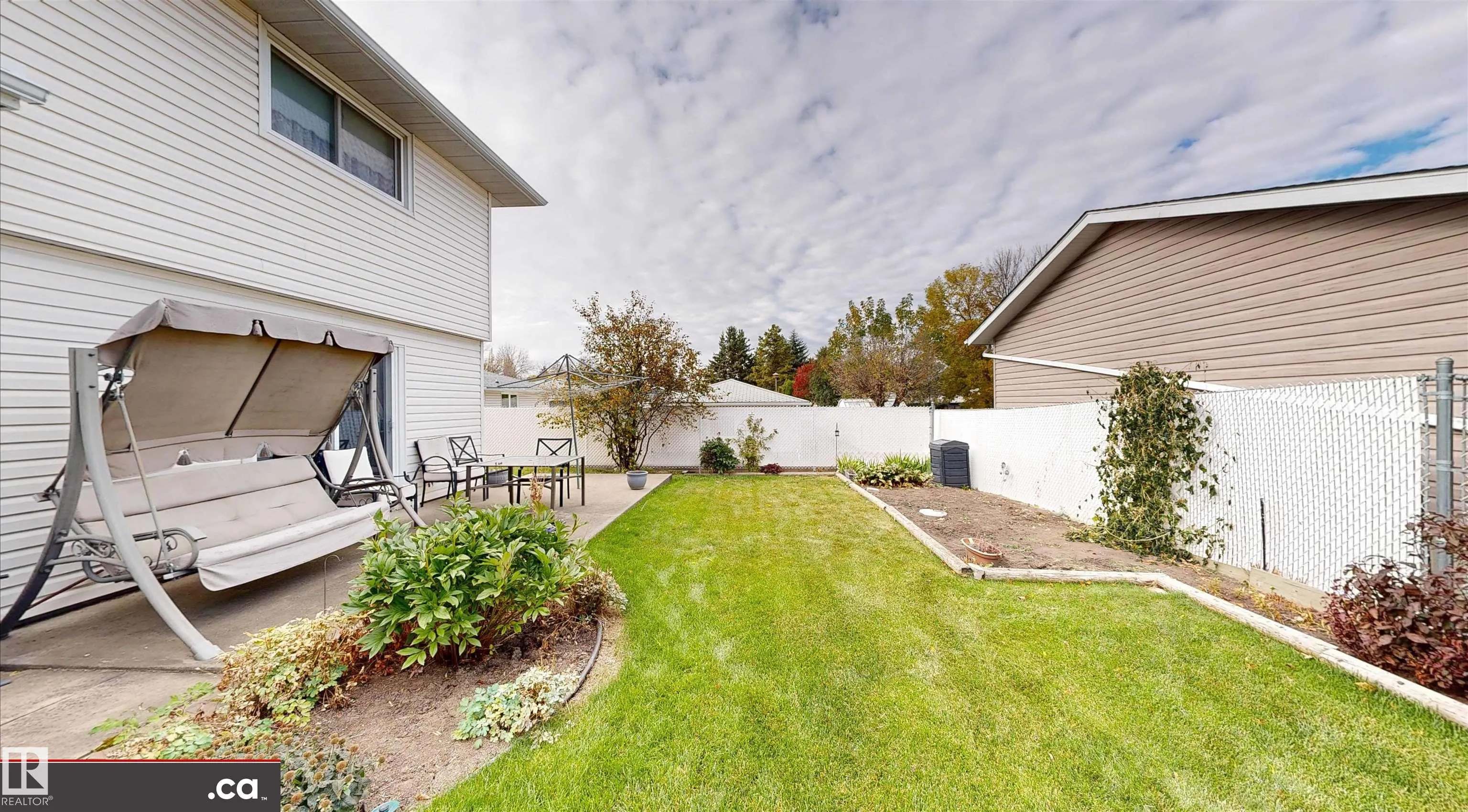 16 Gatewood Avenue
