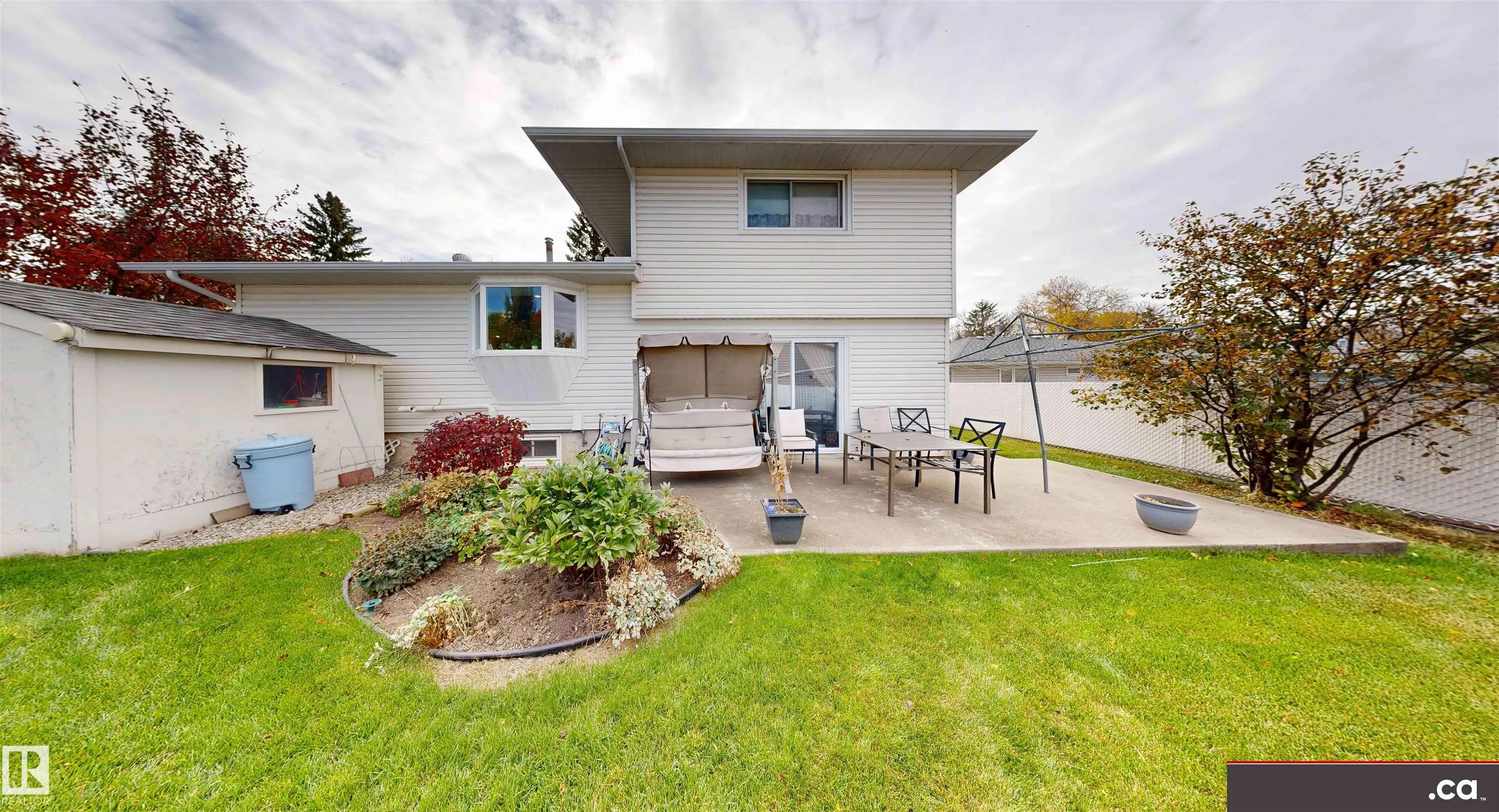 16 Gatewood Avenue