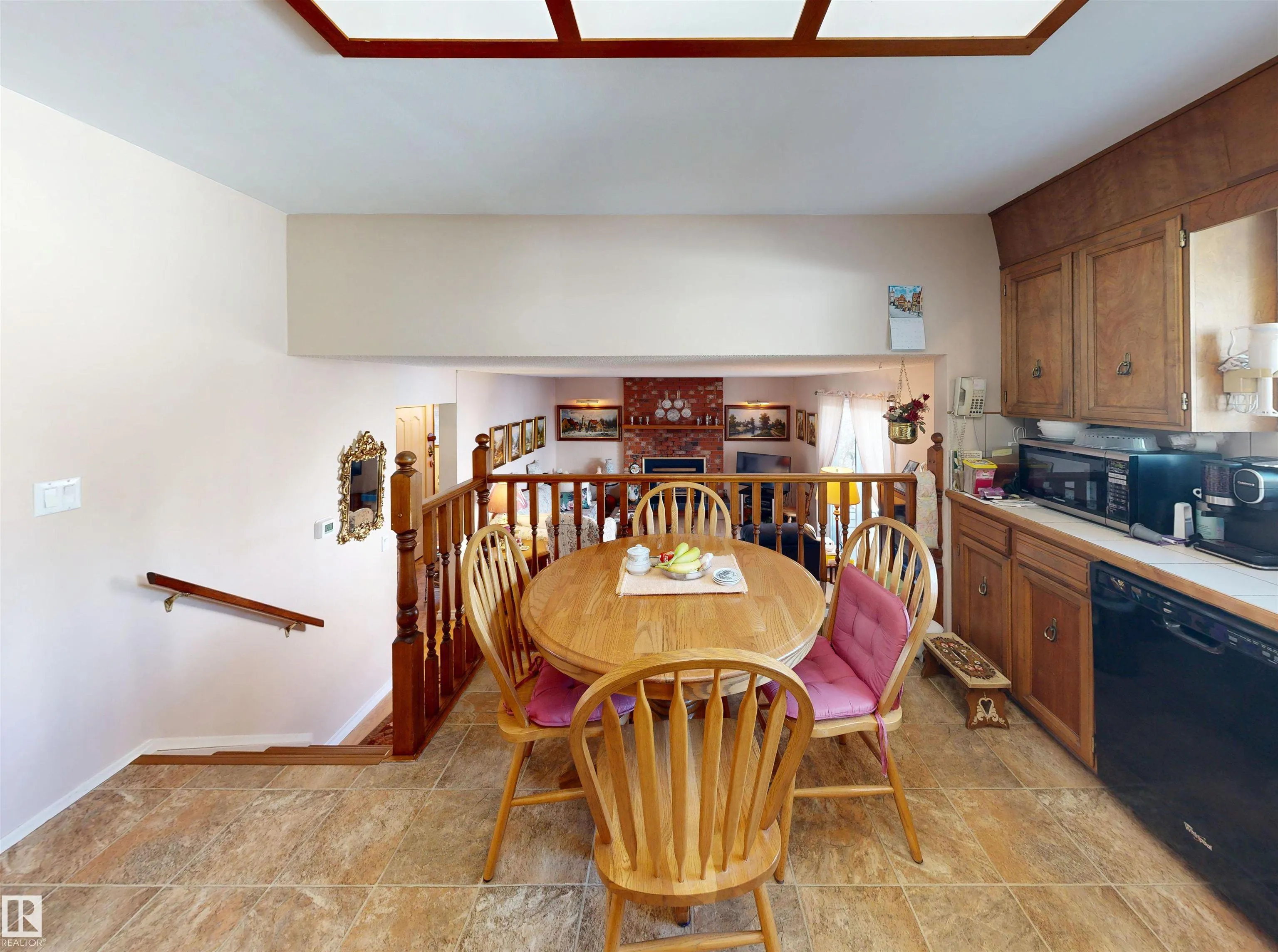 16 Gatewood Avenue
