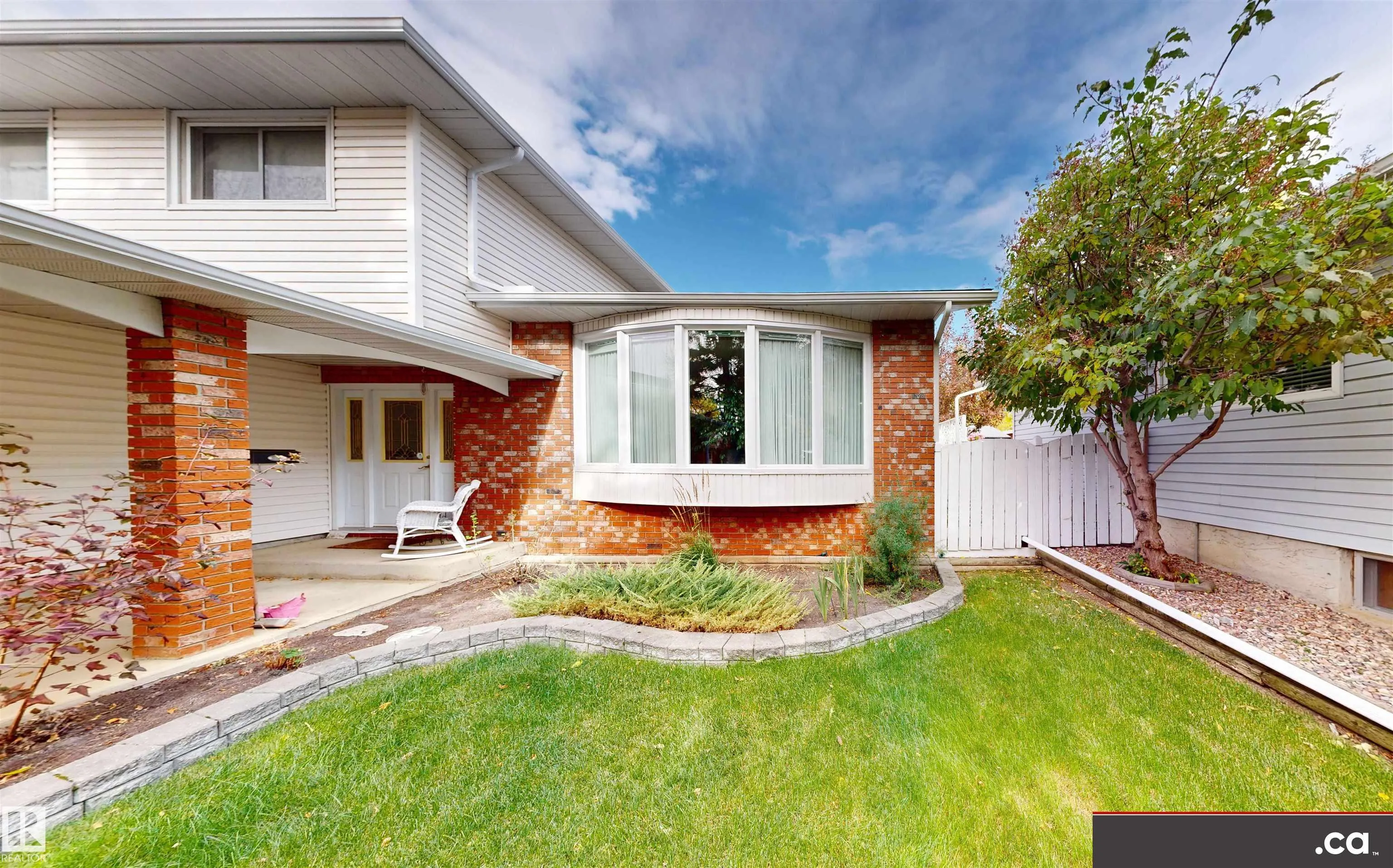 16 Gatewood Avenue