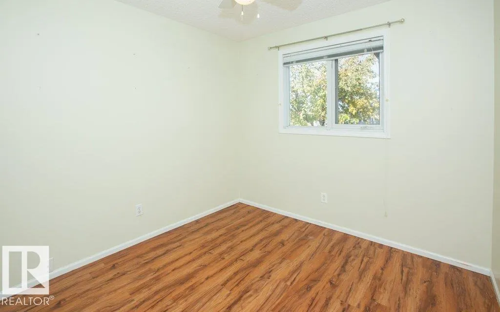 11015 105 St