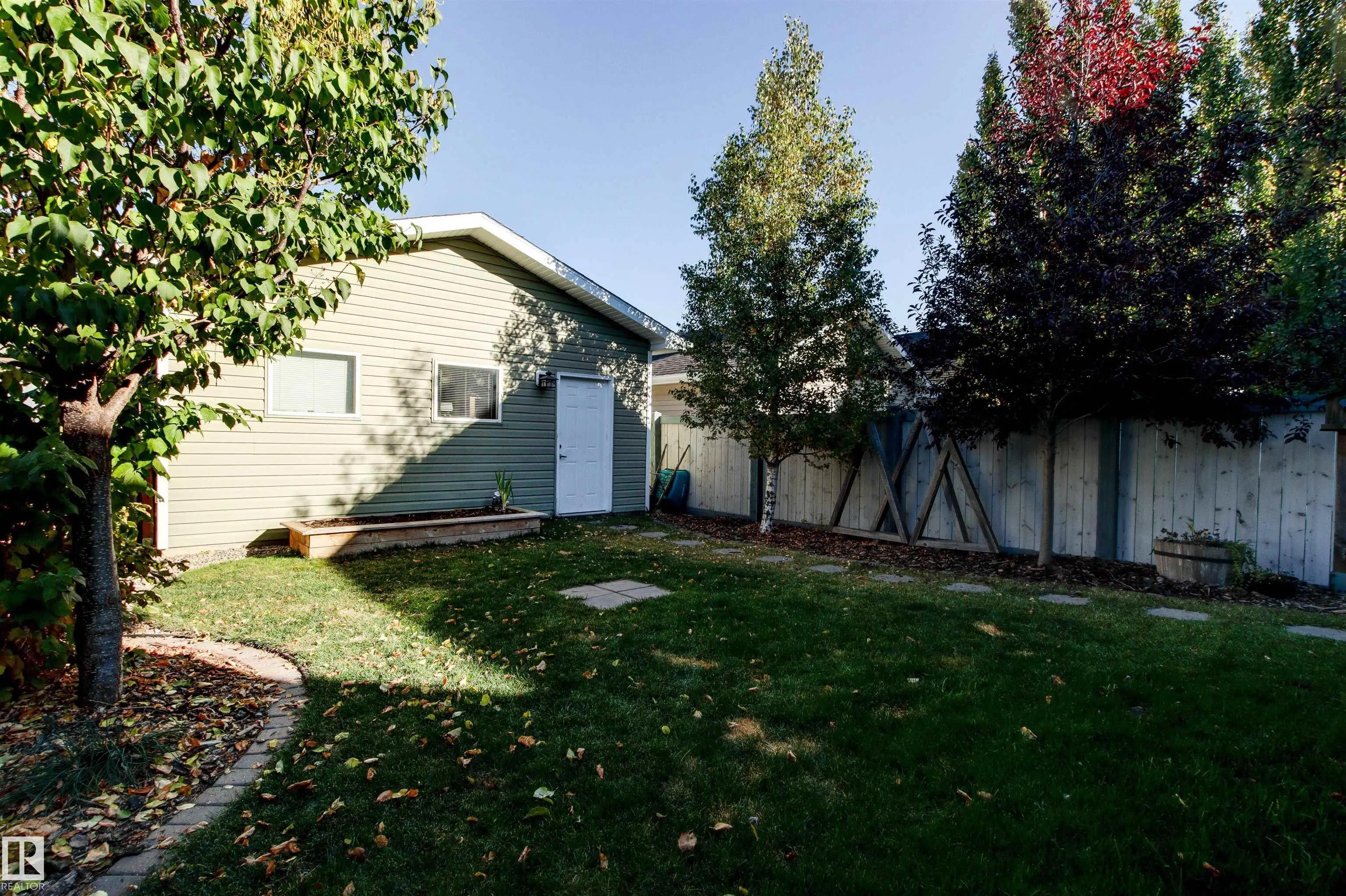 6940 22 Avenue
