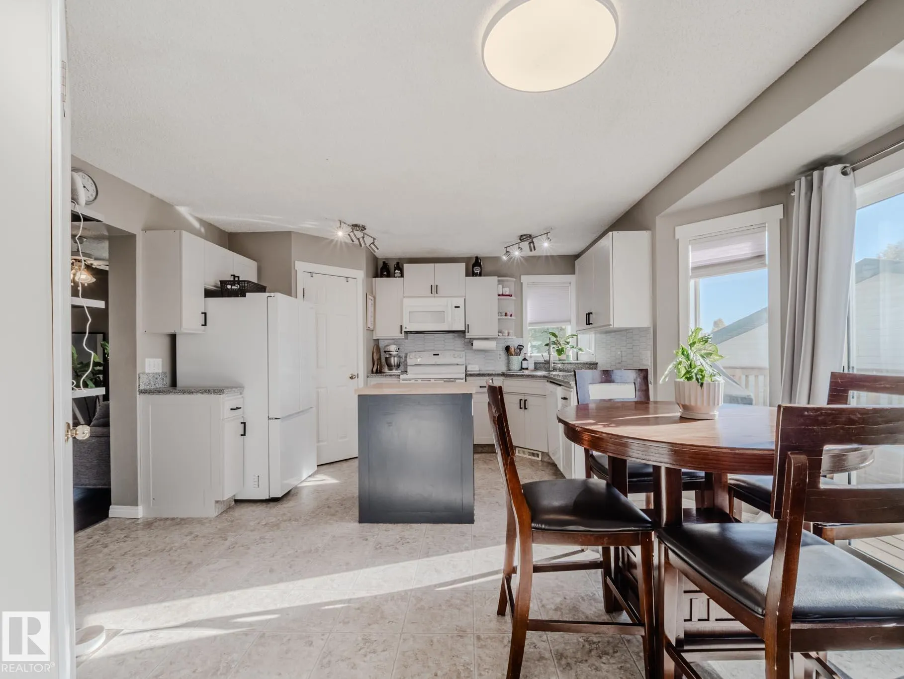 106 Heatherglen Crescent
