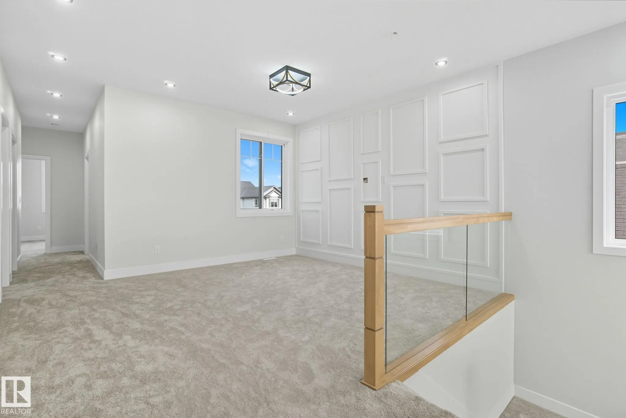 8105 GOURLAY Place
