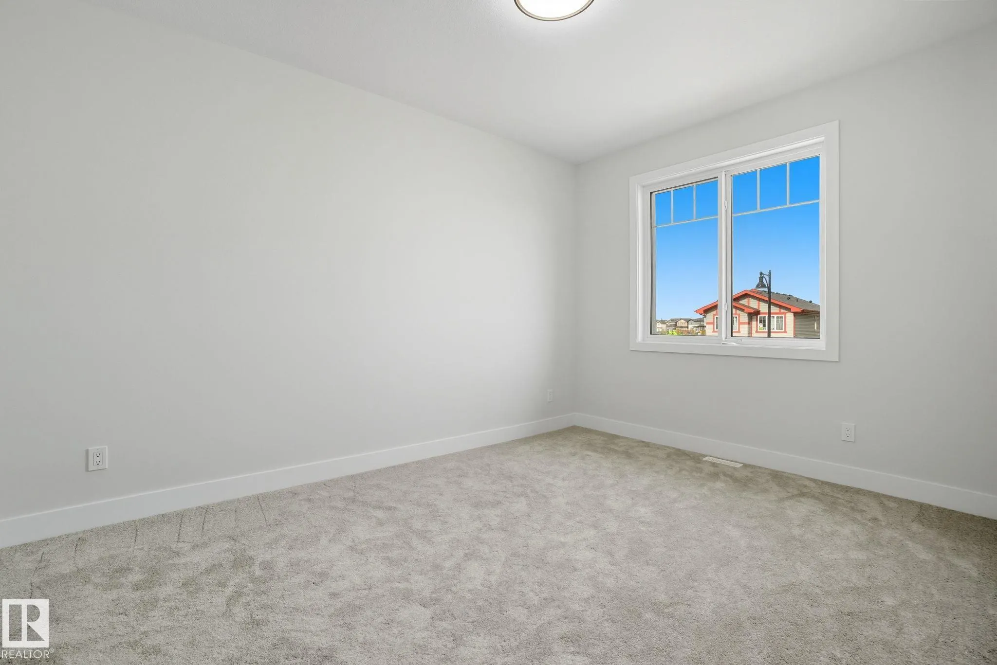 8105 GOURLAY Place