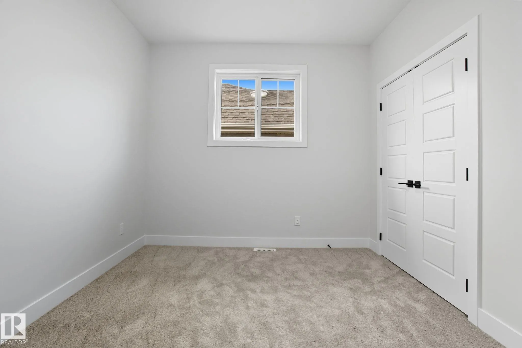 8105 GOURLAY Place