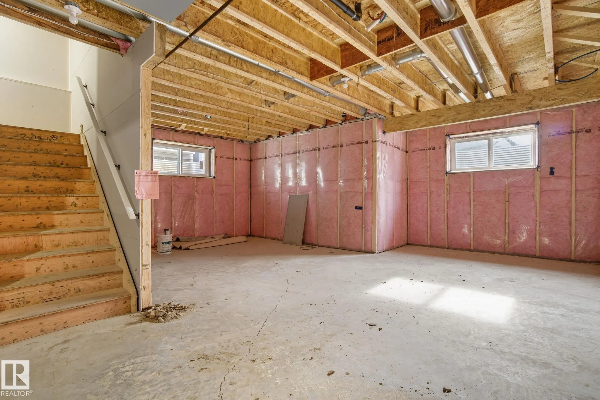 8105 GOURLAY Place