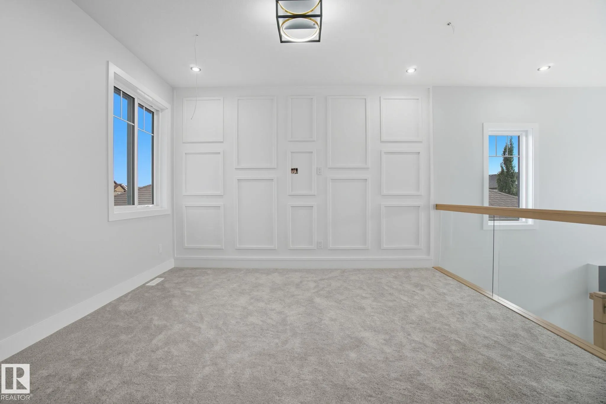 8105 GOURLAY Place