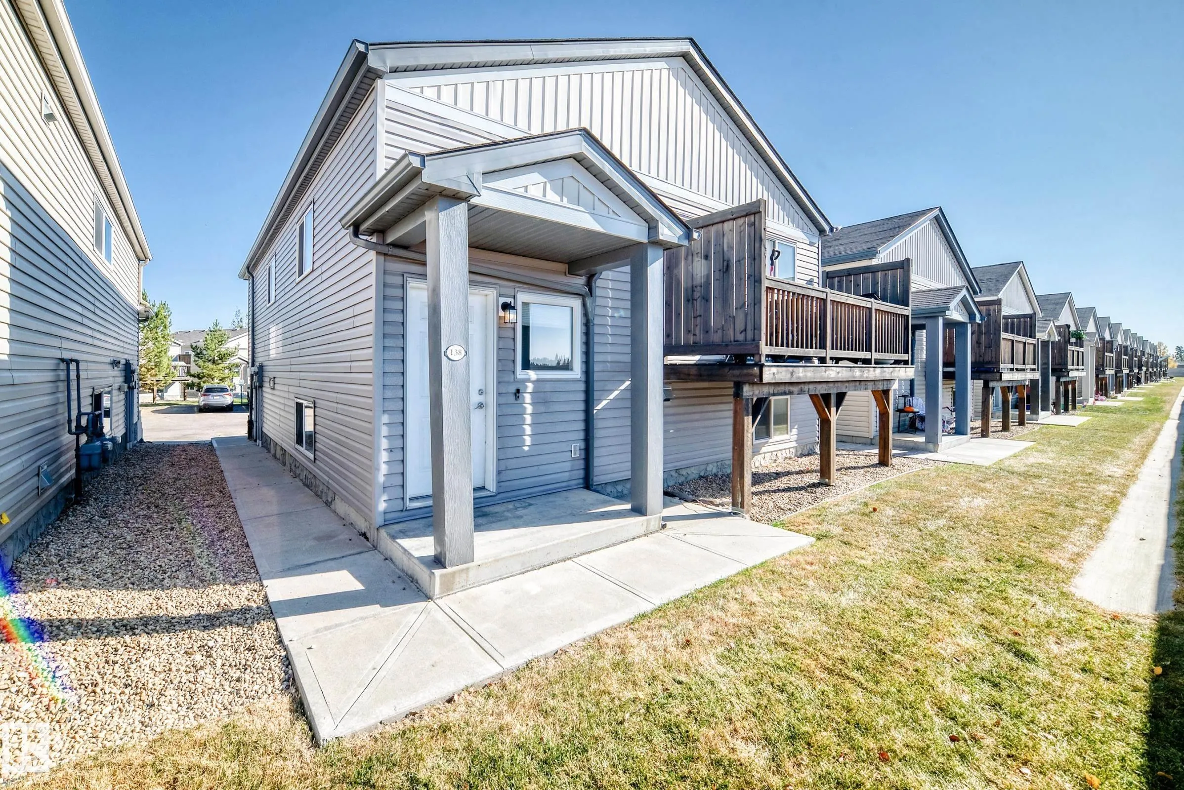 142 Selkirk Place