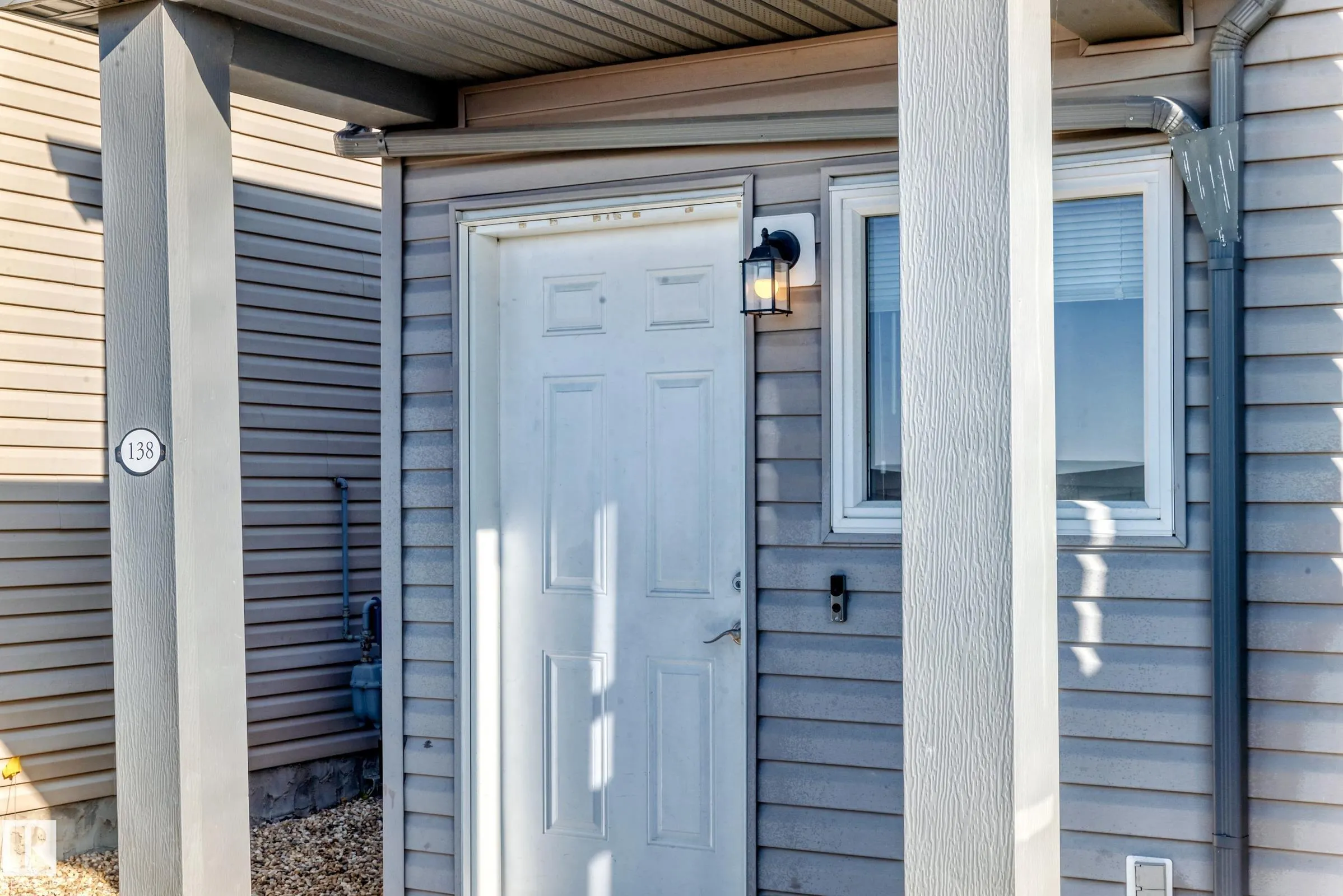 142 Selkirk Place