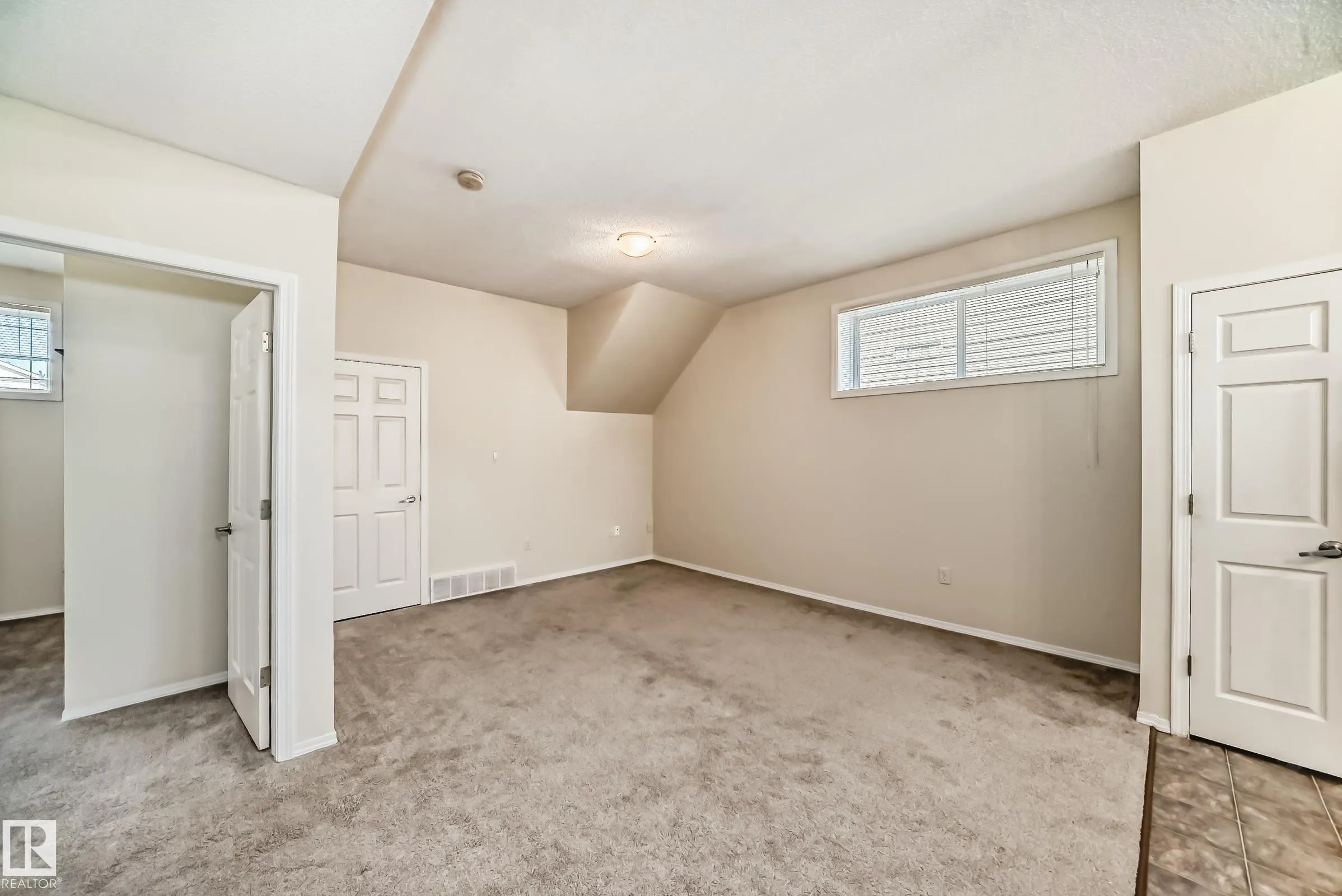 142 Selkirk Place