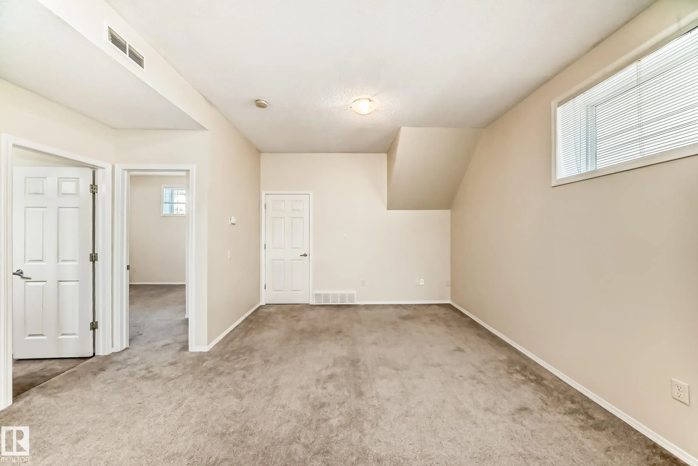 142 Selkirk Place