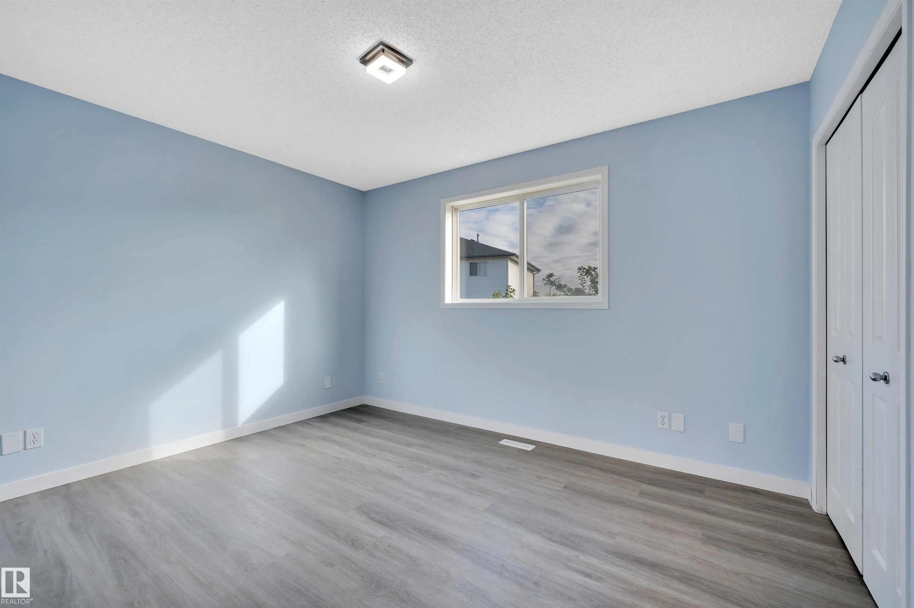 264 DUNVEGAN Road