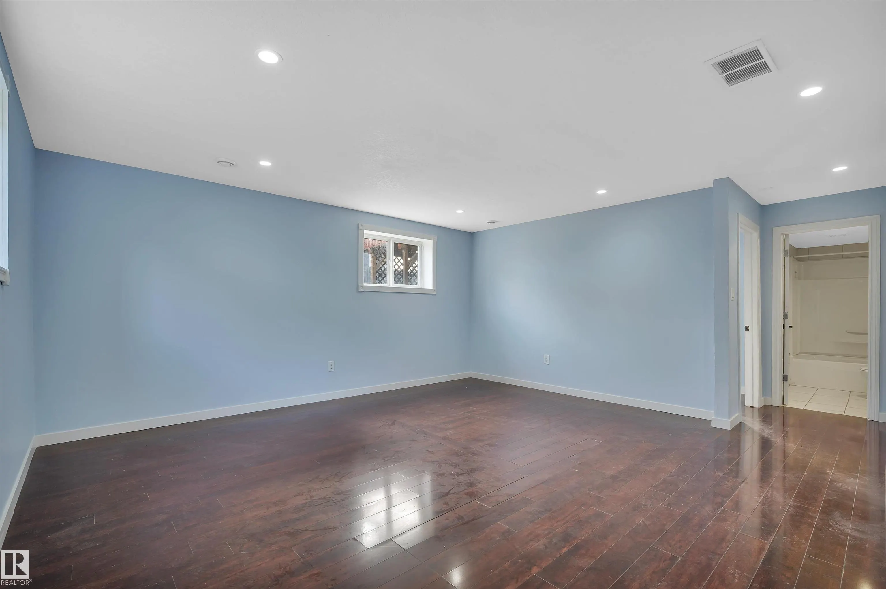 264 DUNVEGAN Road
