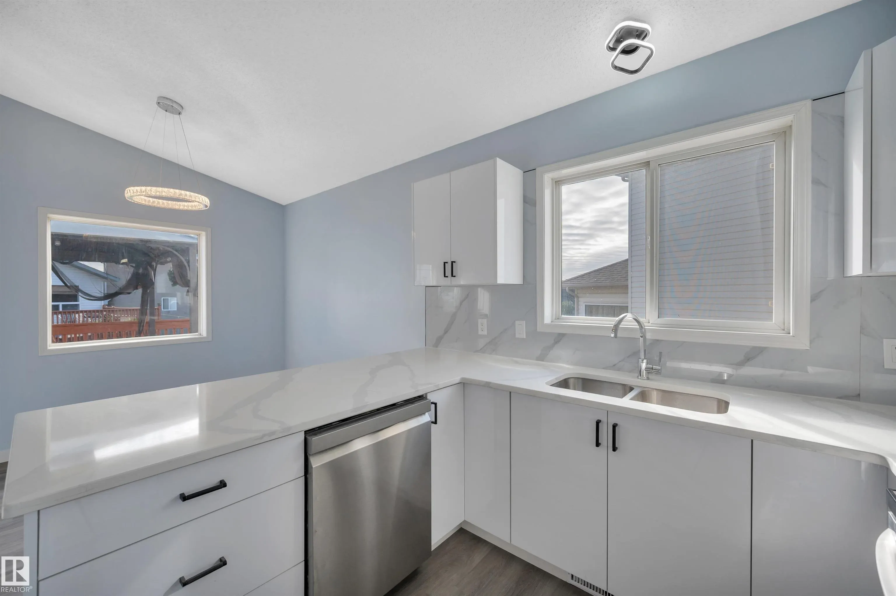 264 DUNVEGAN Road