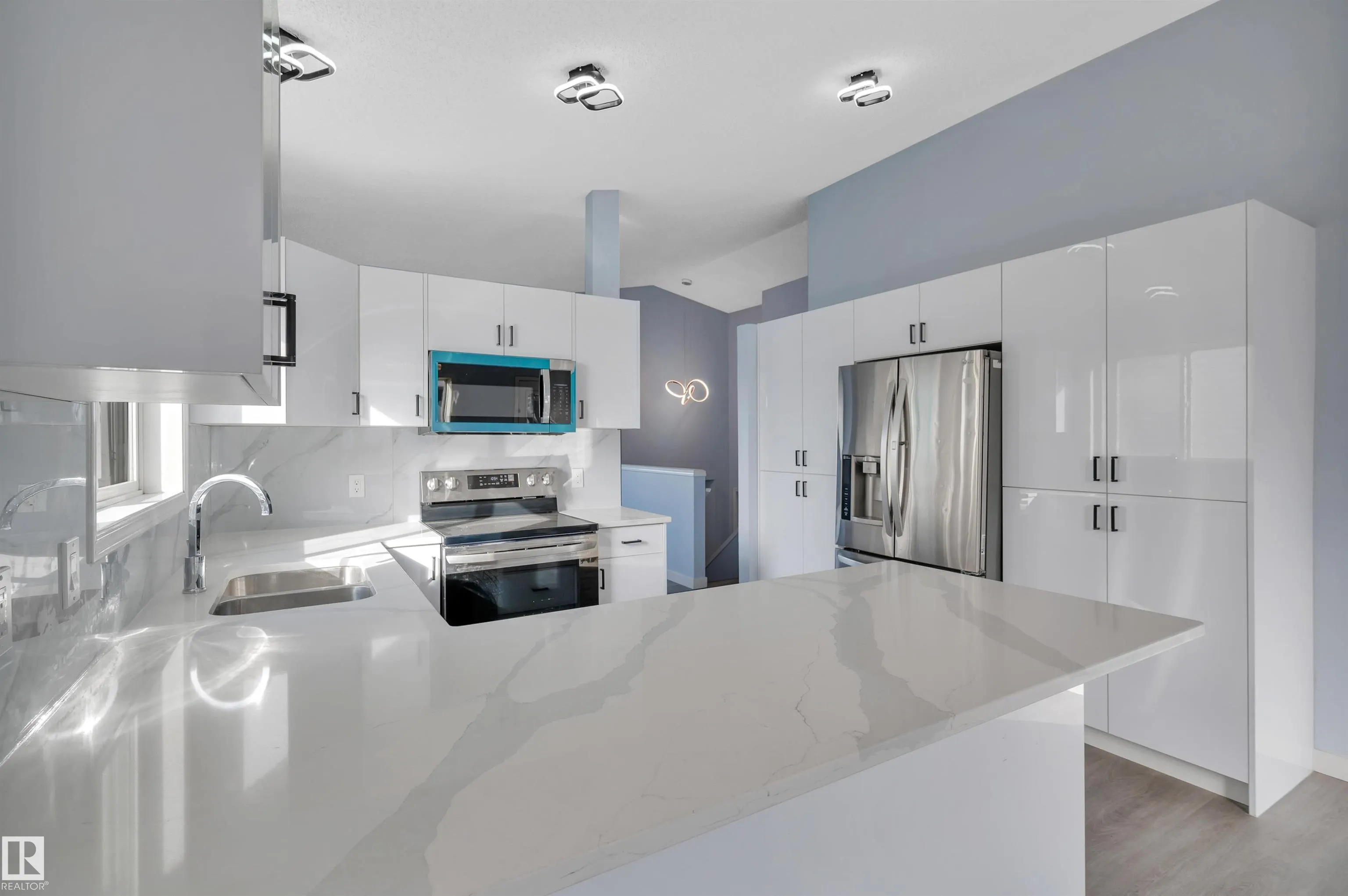 264 DUNVEGAN Road