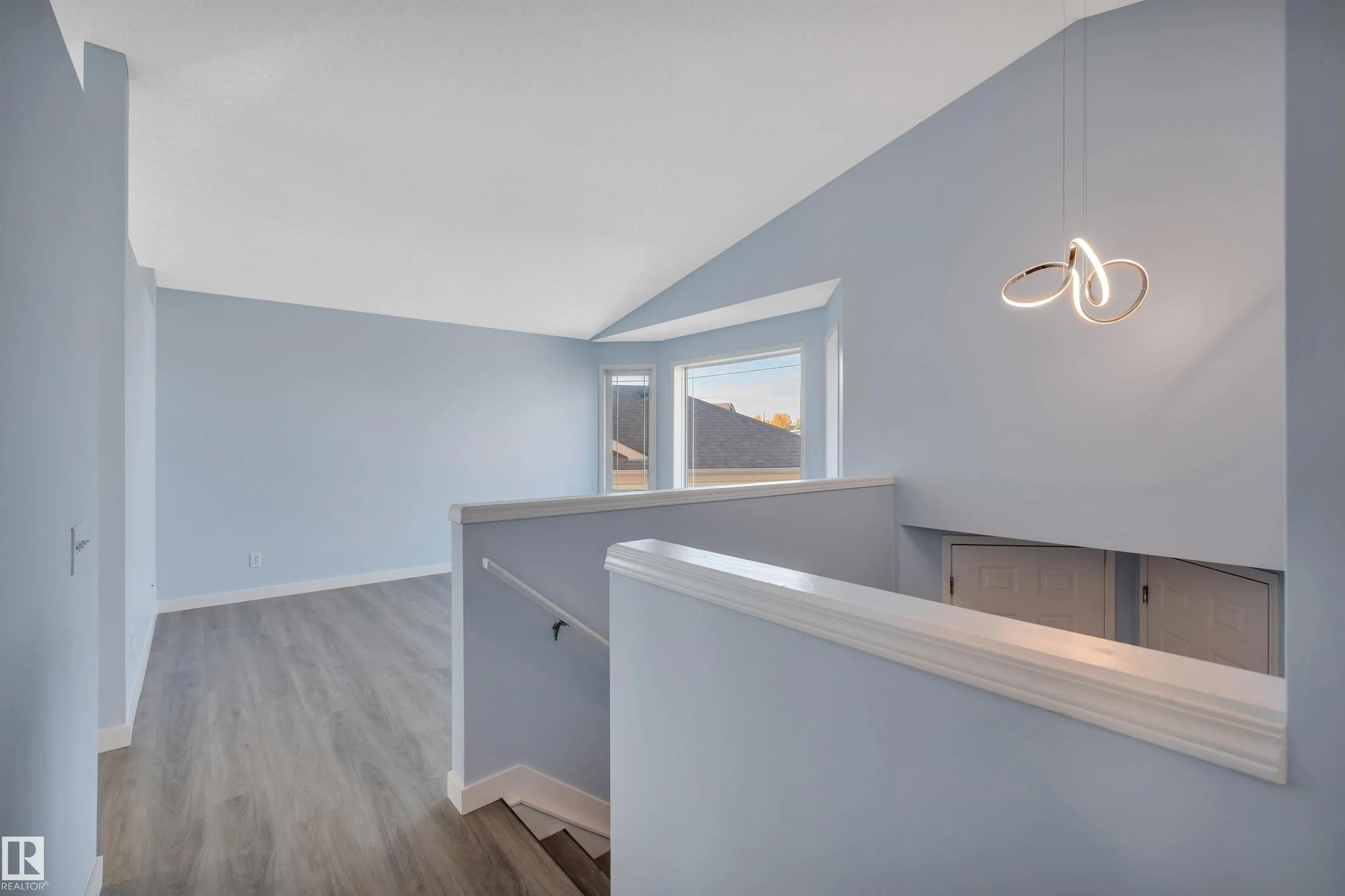 264 DUNVEGAN Road