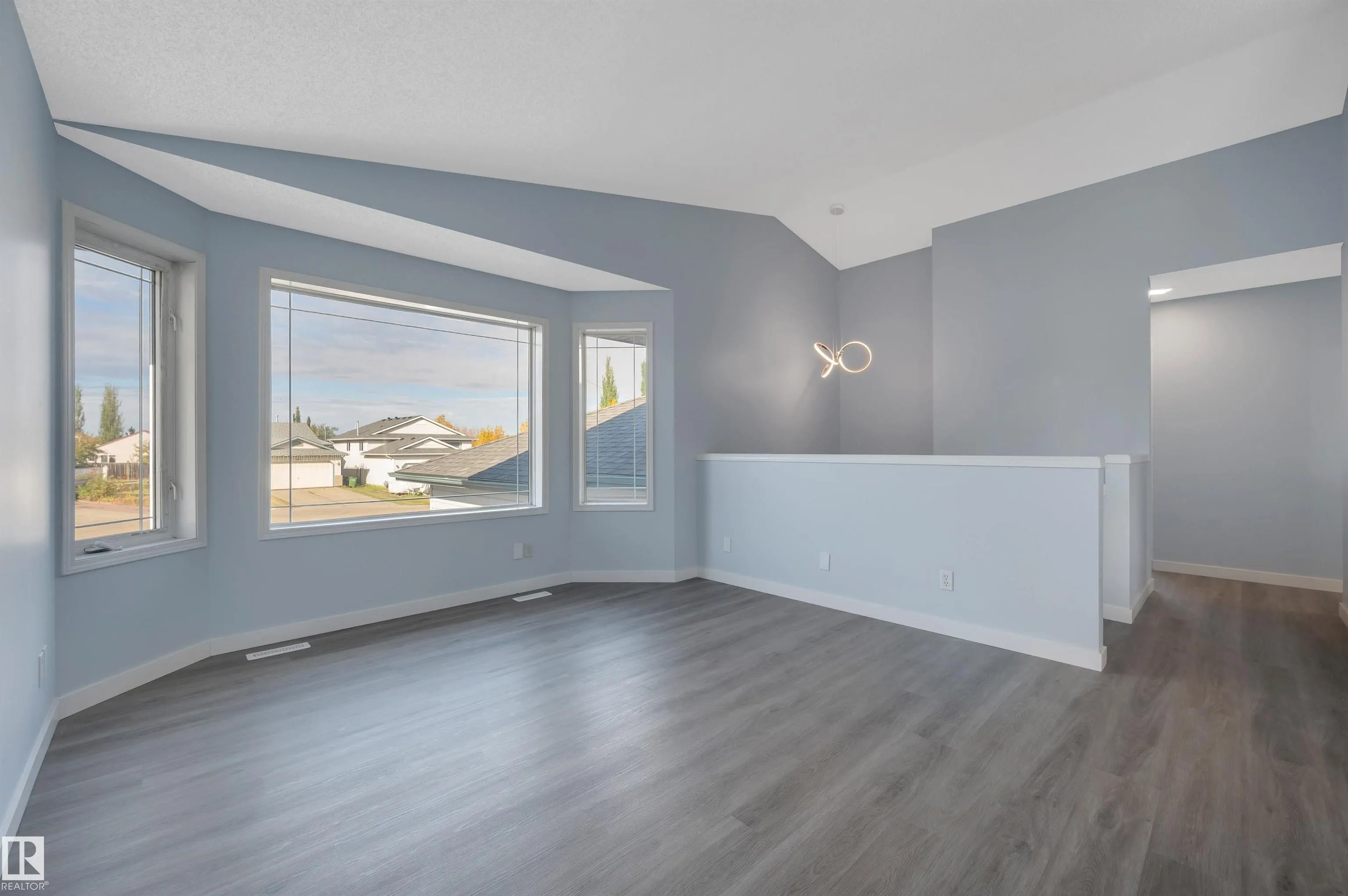 264 DUNVEGAN Road