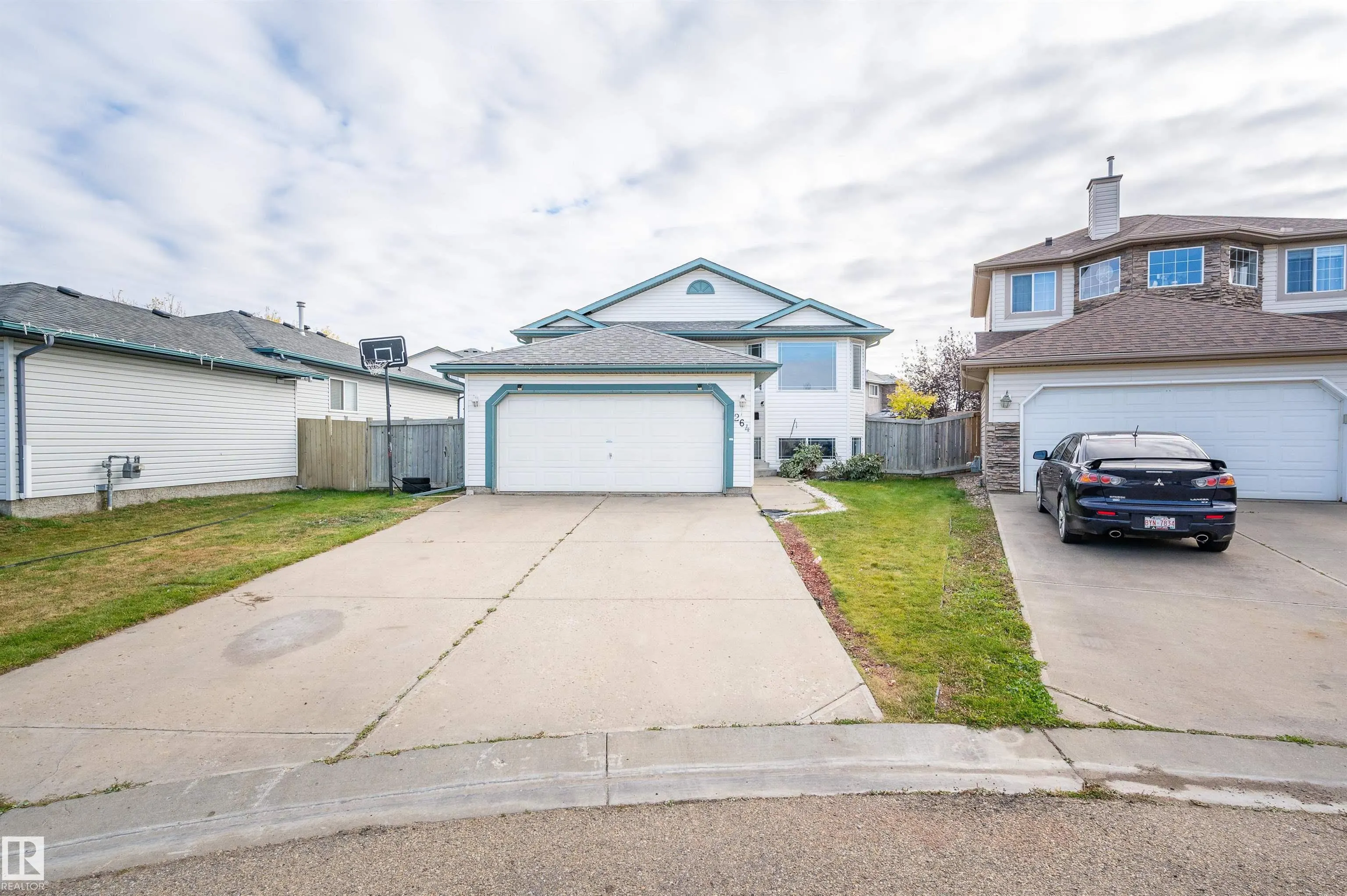 264 DUNVEGAN Road