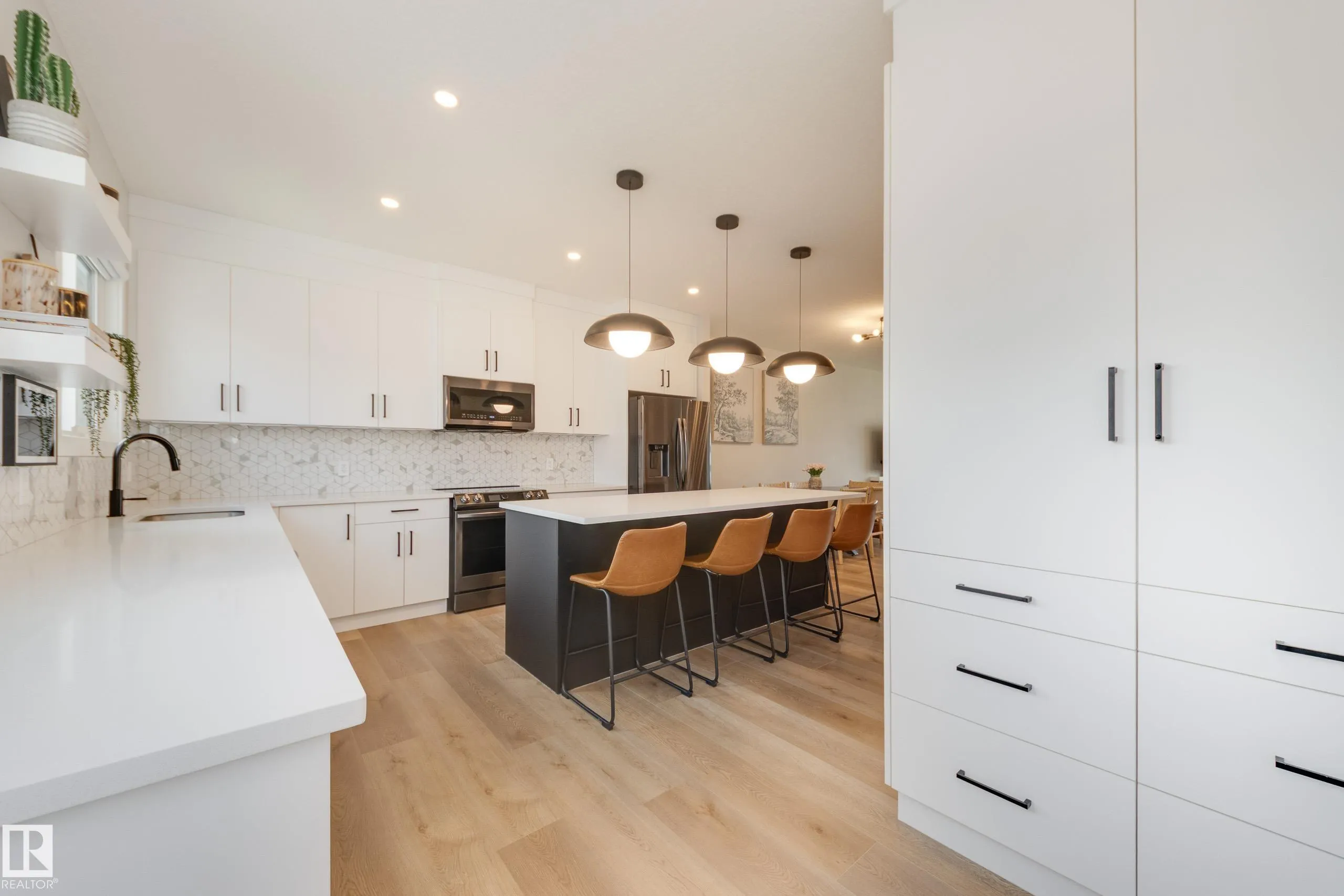 205 CALEDONIA Drive