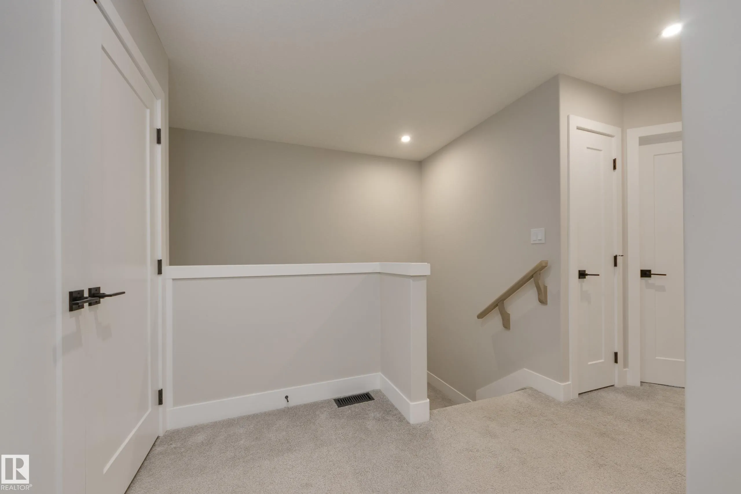 205 CALEDONIA Drive
