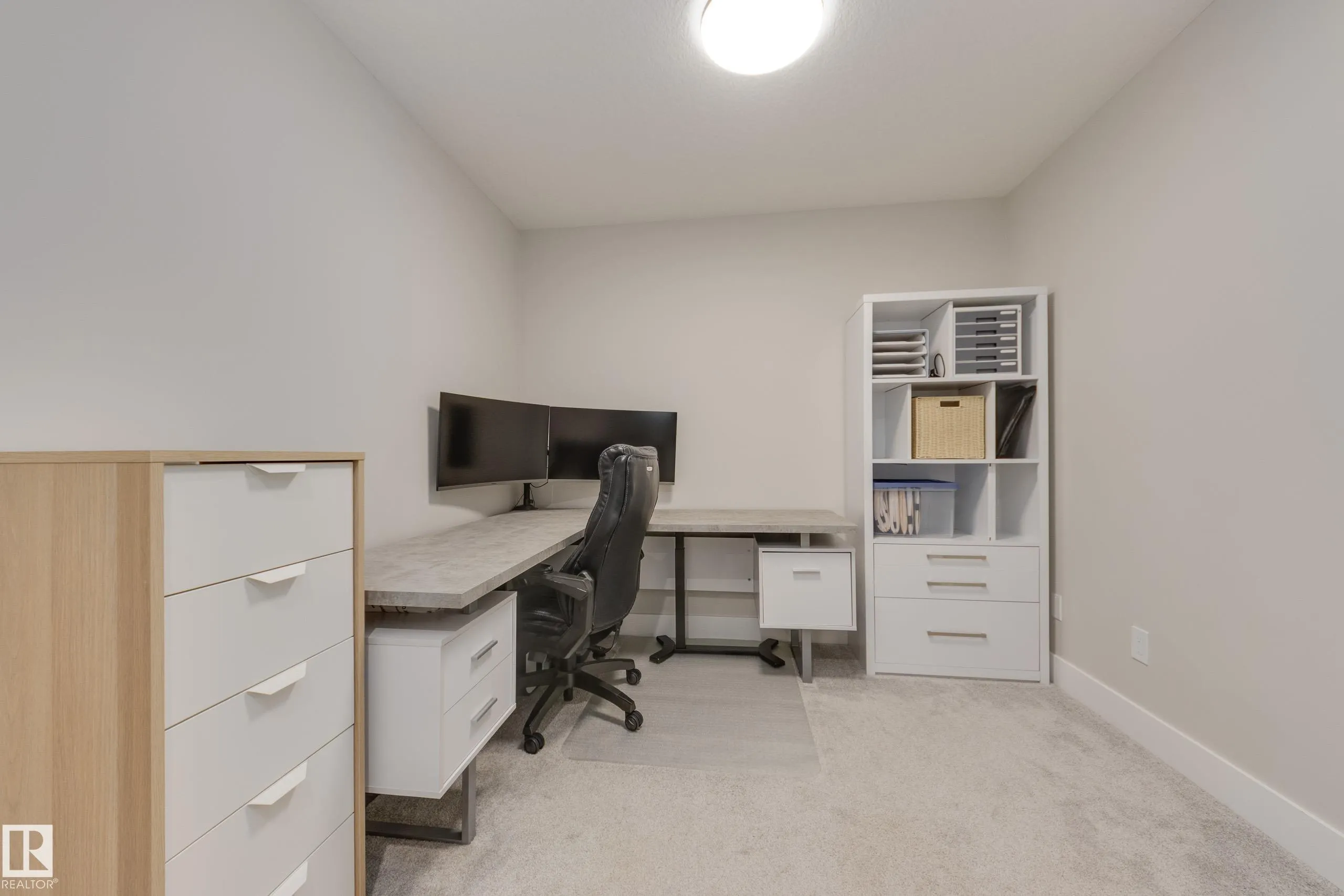 205 CALEDONIA Drive