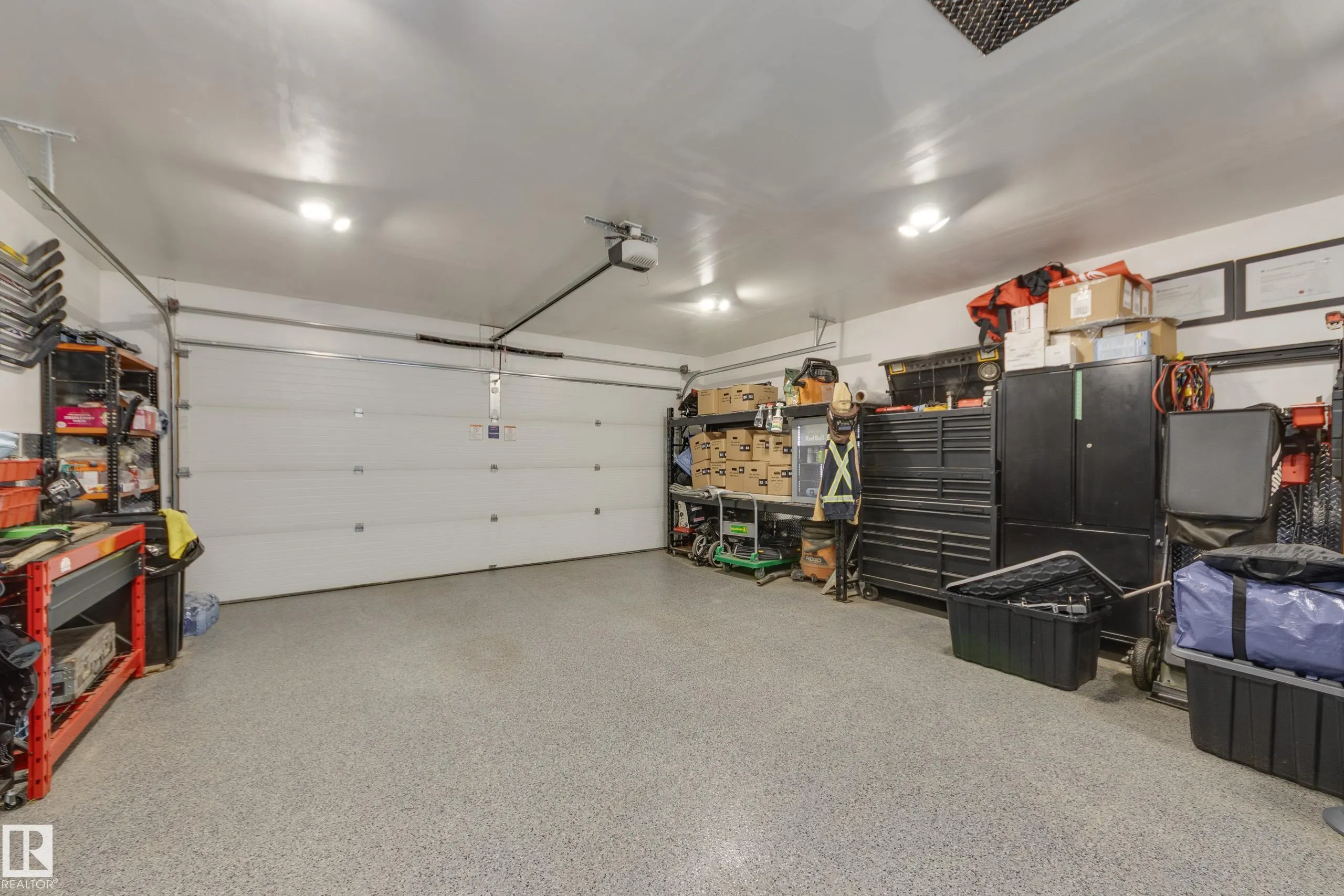 205 CALEDONIA Drive