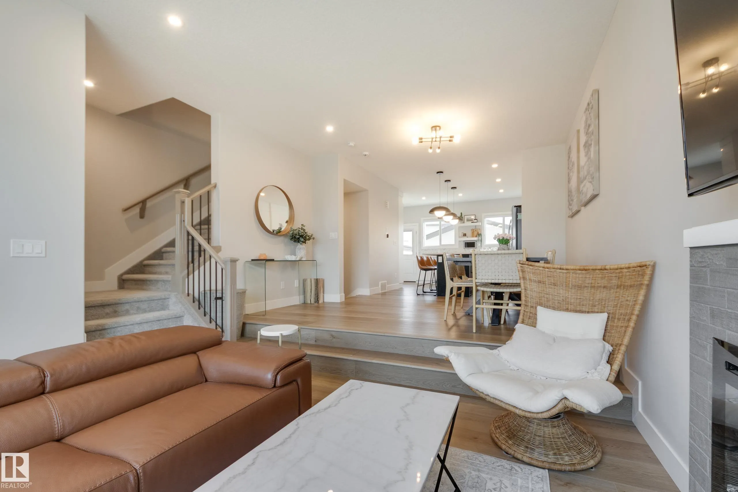 205 CALEDONIA Drive