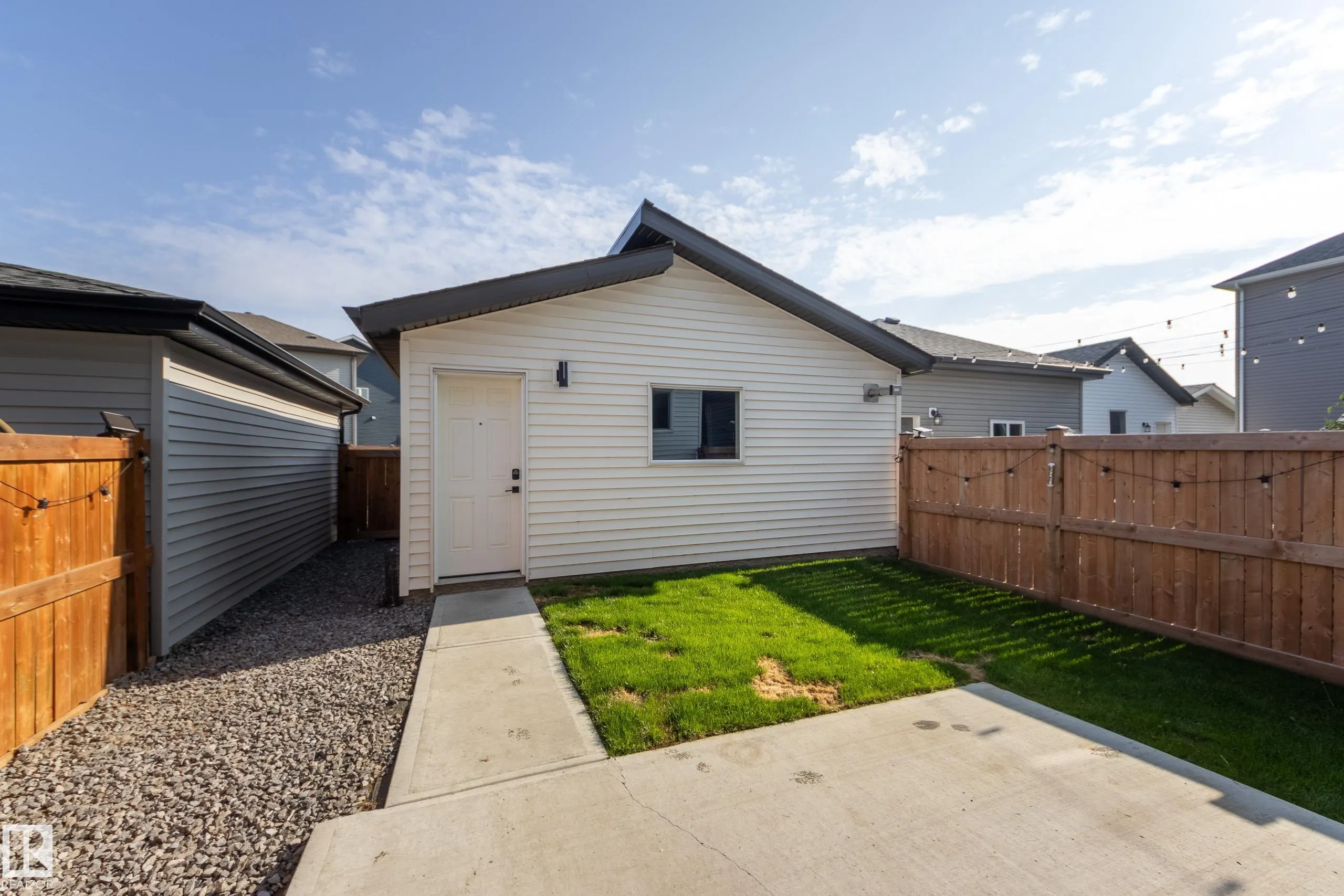 205 CALEDONIA Drive