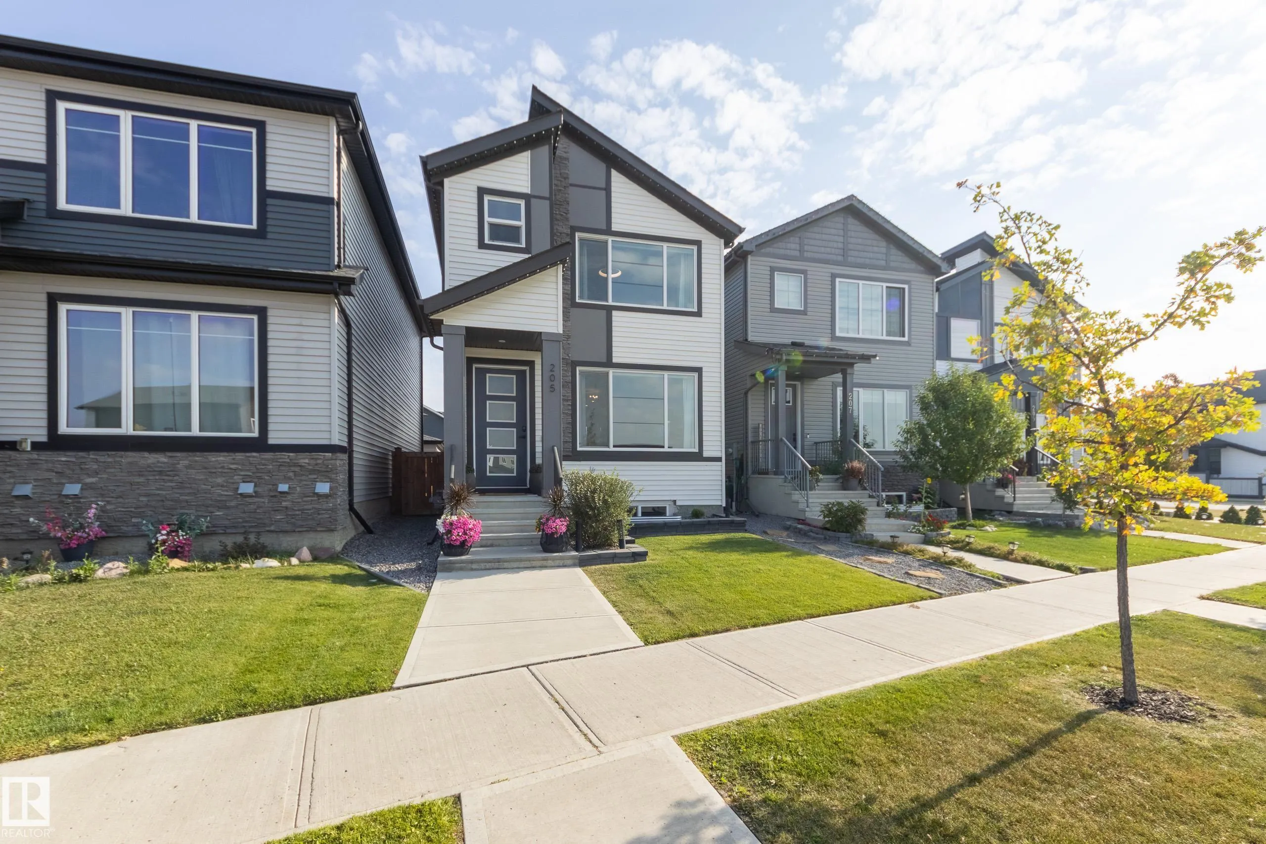 205 CALEDONIA Drive