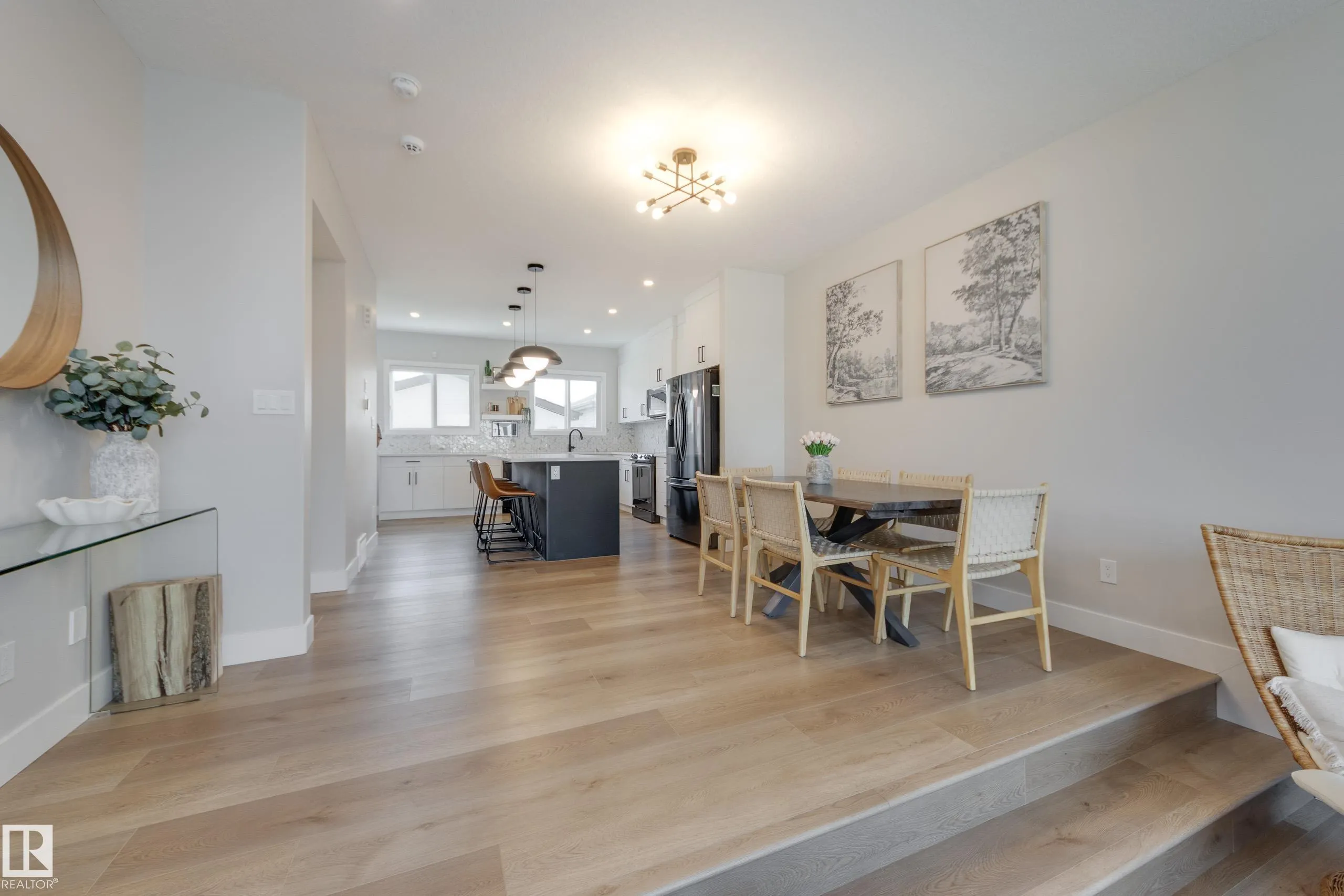 205 CALEDONIA Drive