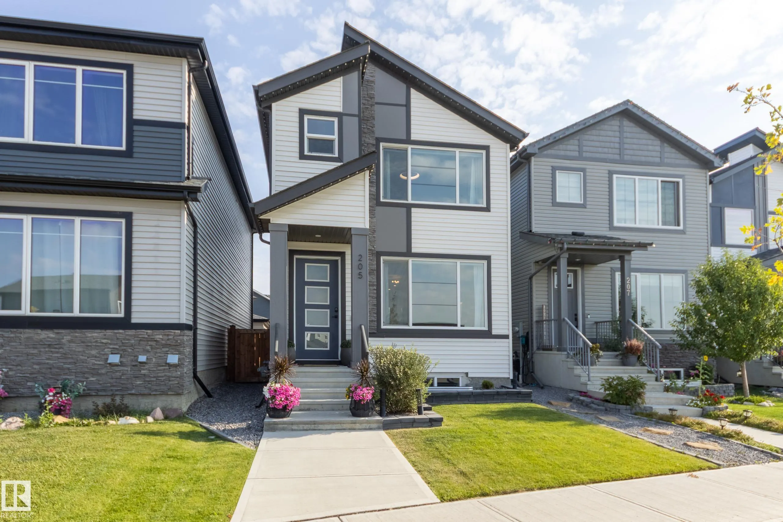 205 CALEDONIA Drive