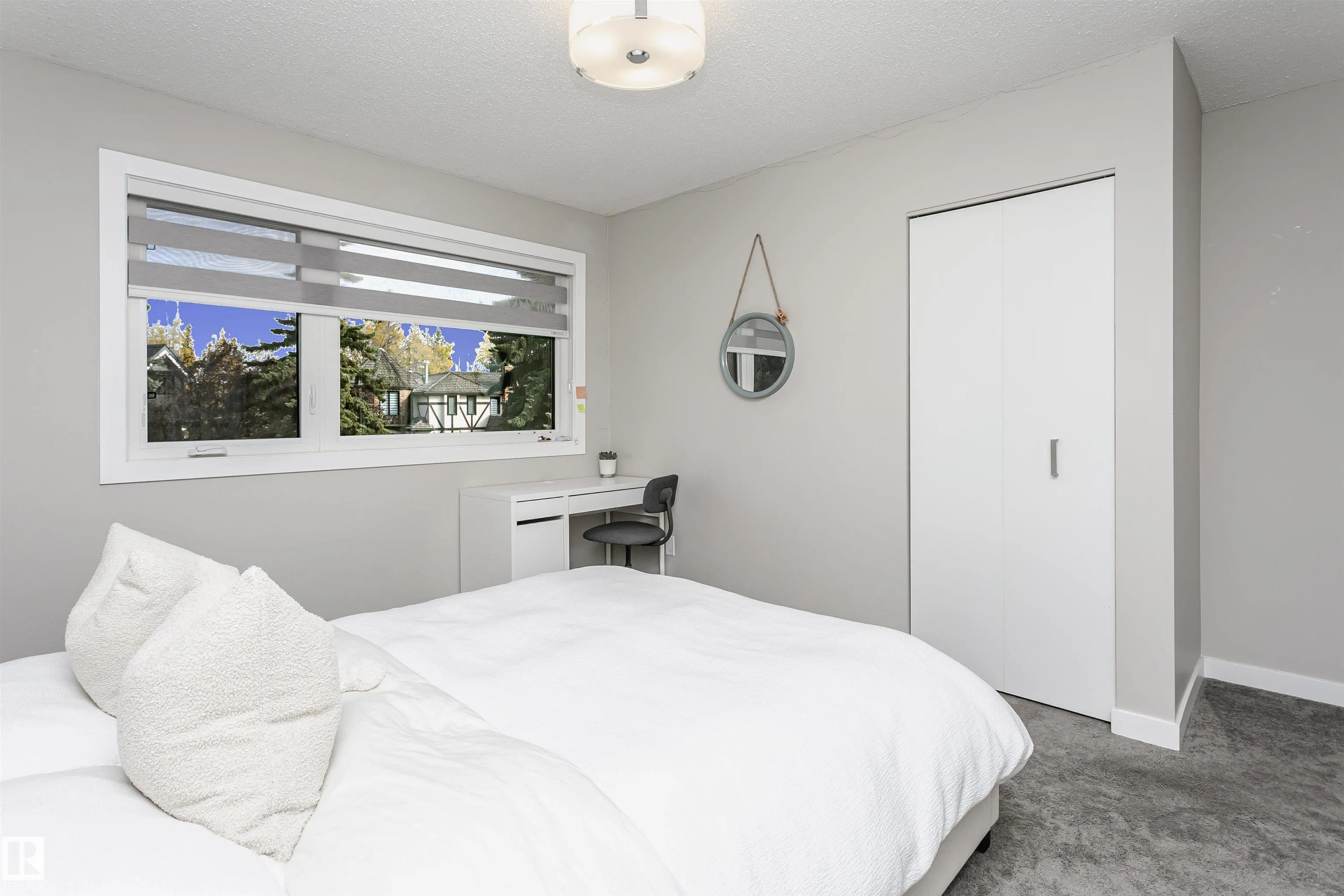 177 Wolf Willow Crescent