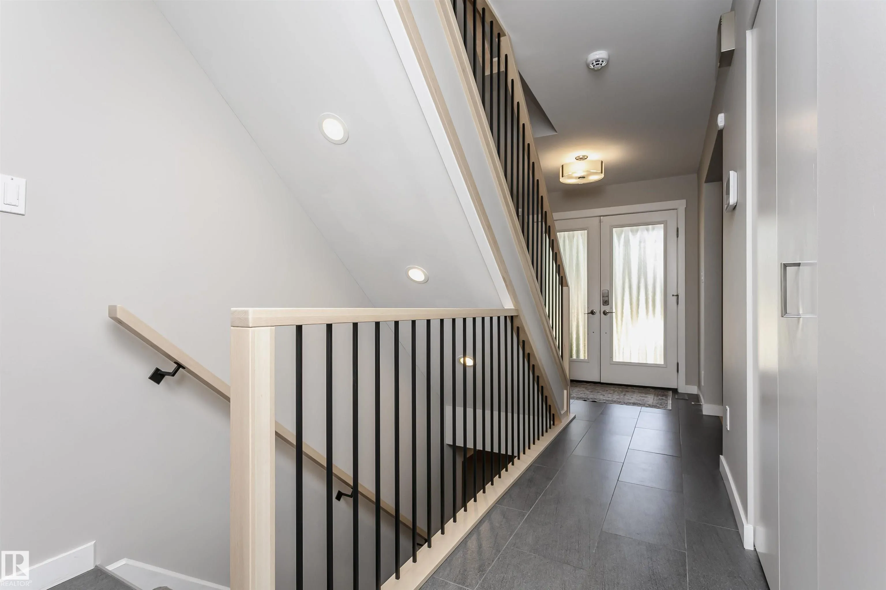 177 Wolf Willow Crescent