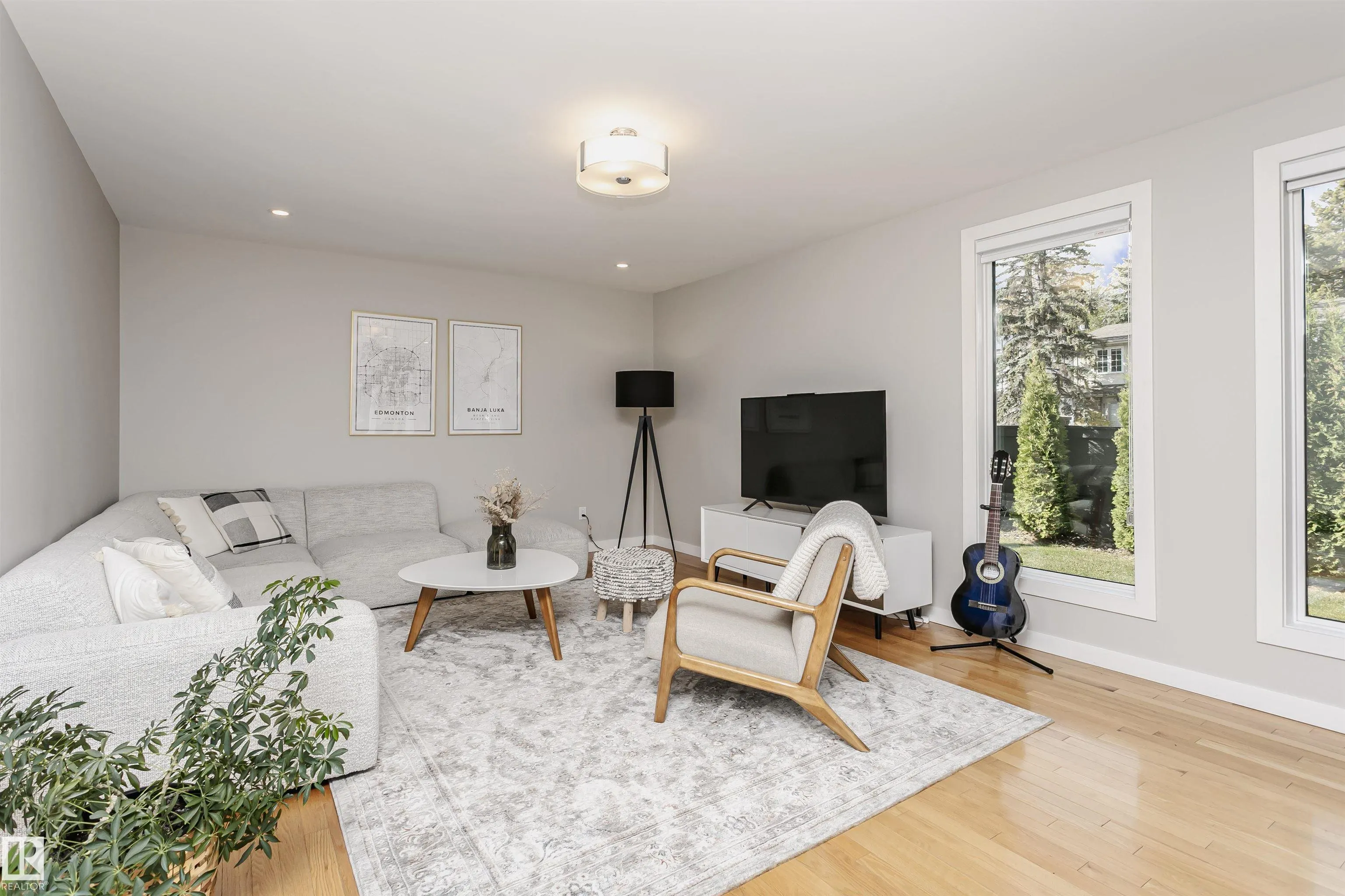 177 Wolf Willow Crescent
